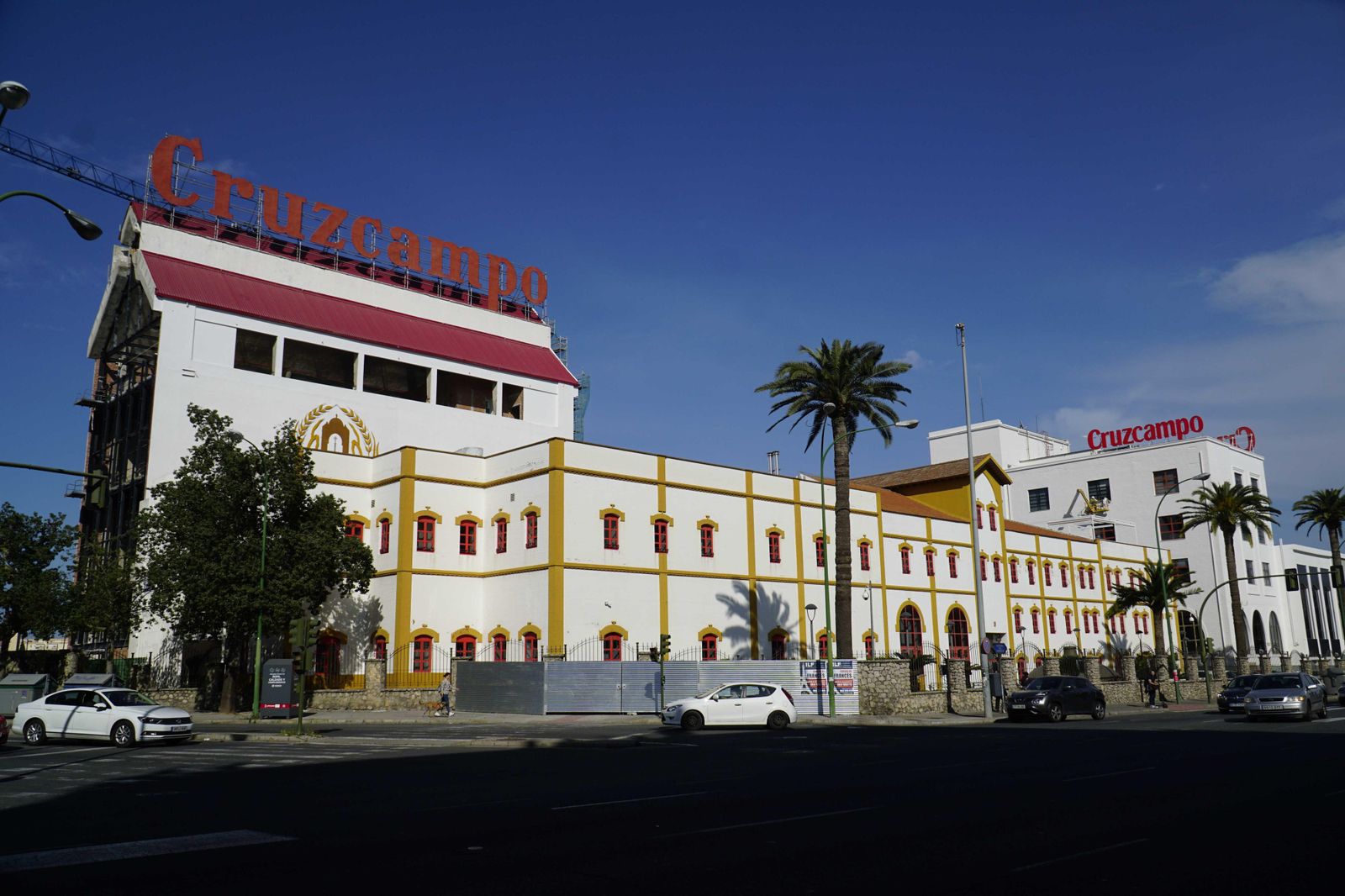 Las históricas instalaciones de Cruzcampo en Sevilla, propiedad de Heineken.