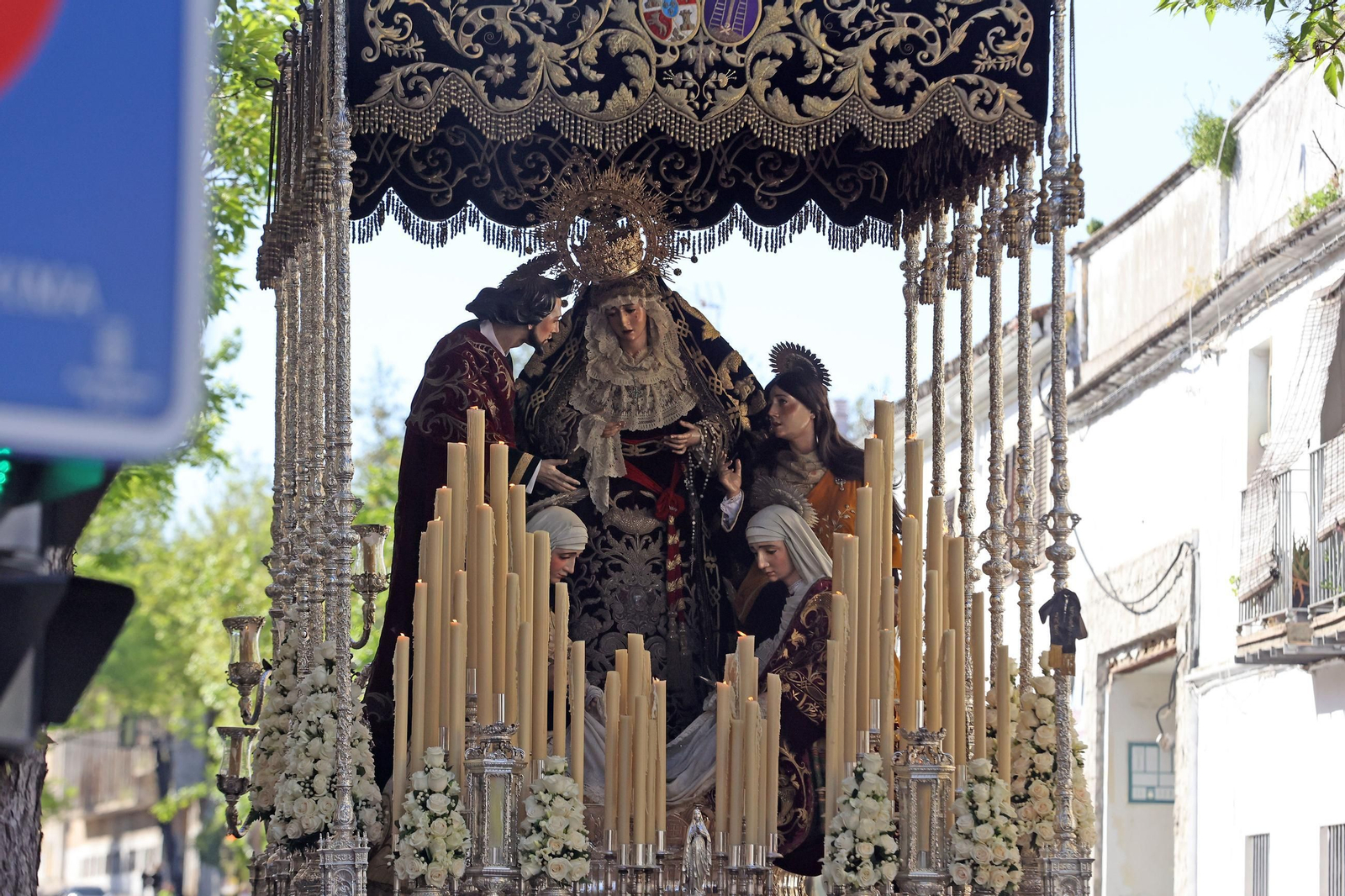 Imágenes de la Hermandad de la Piedad en el Sábado Santo de Jerez 2025