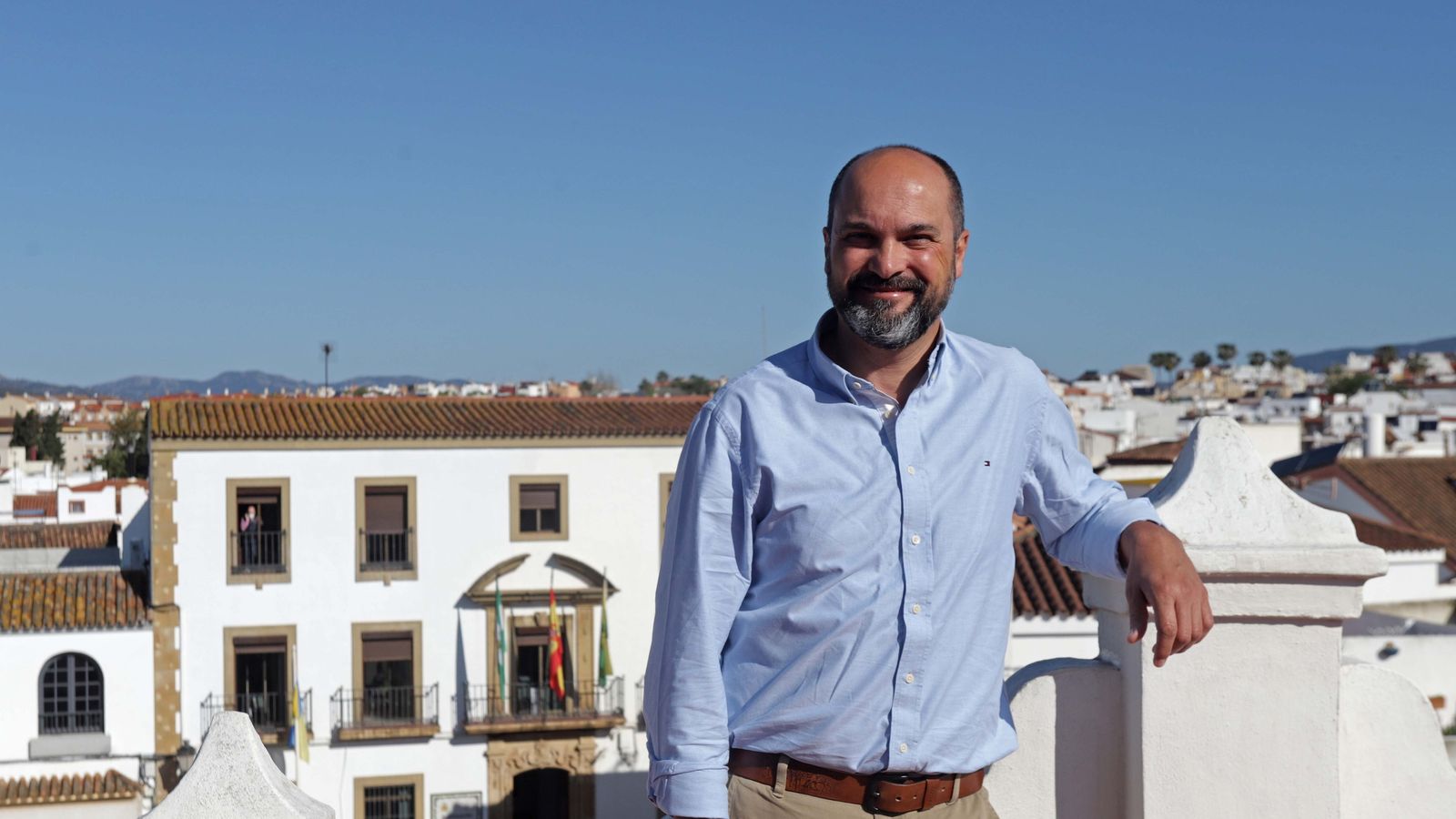 Miguel Alconchel, alcalde de Los Barrios.