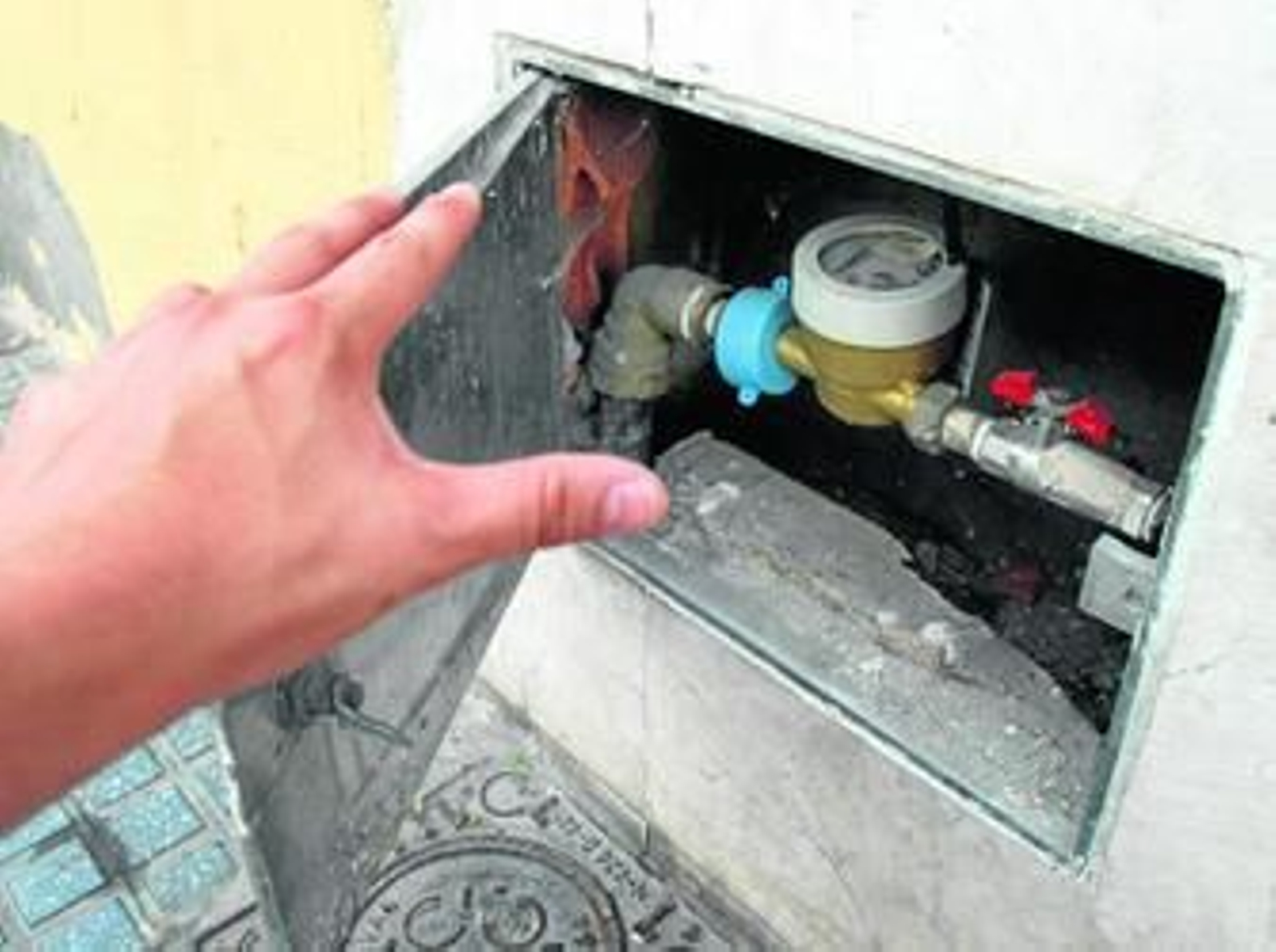 Contador de agua individual de una vivienda de Málaga capital.