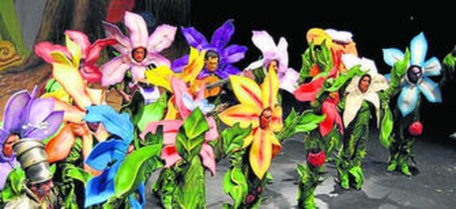 La comparsa En la Flor de la vida, que se llevó el primer premio.