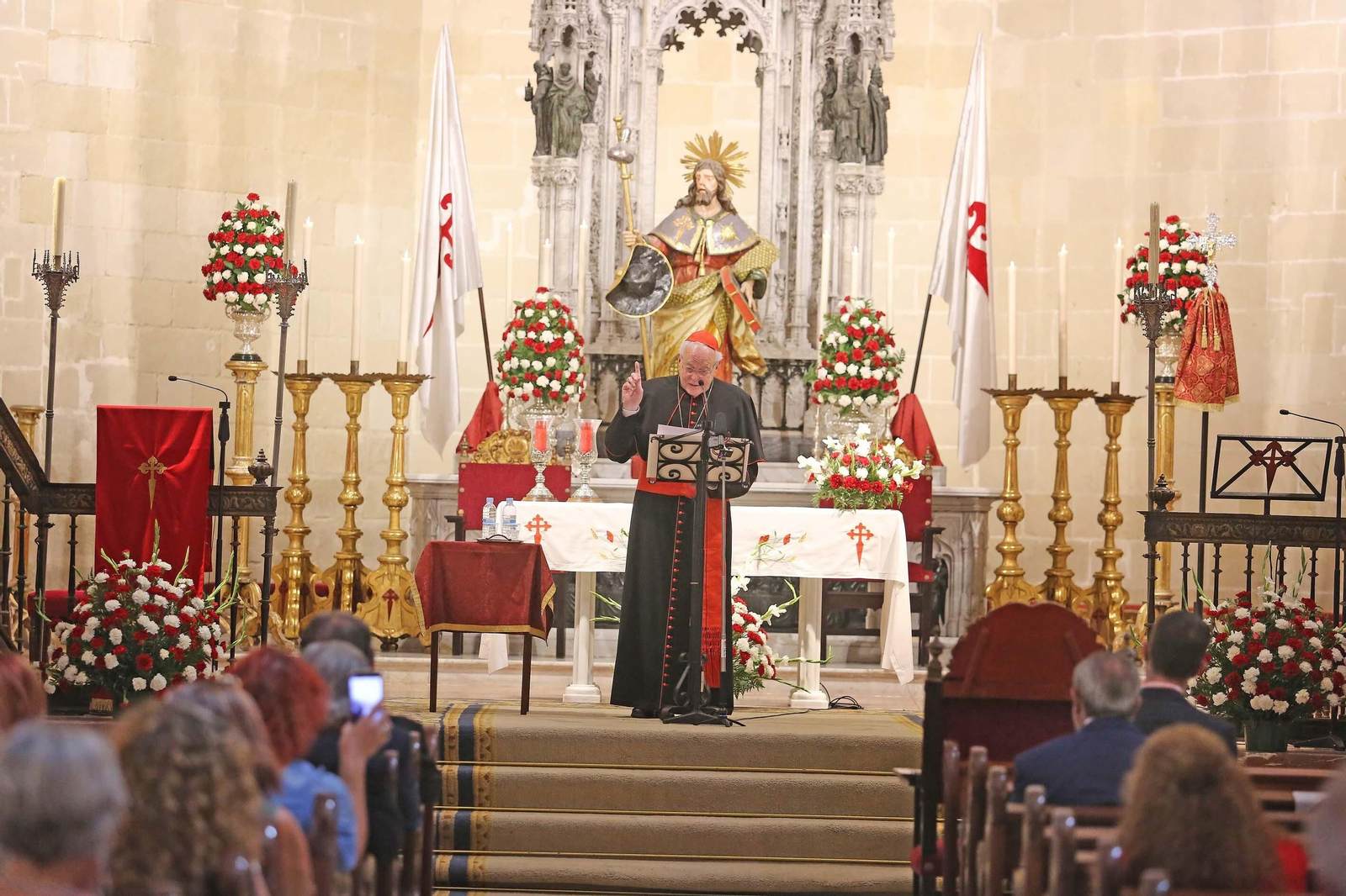 El Cardenal Carlos Amigo pronuncia el primer pregón Jacobeo en Santiago