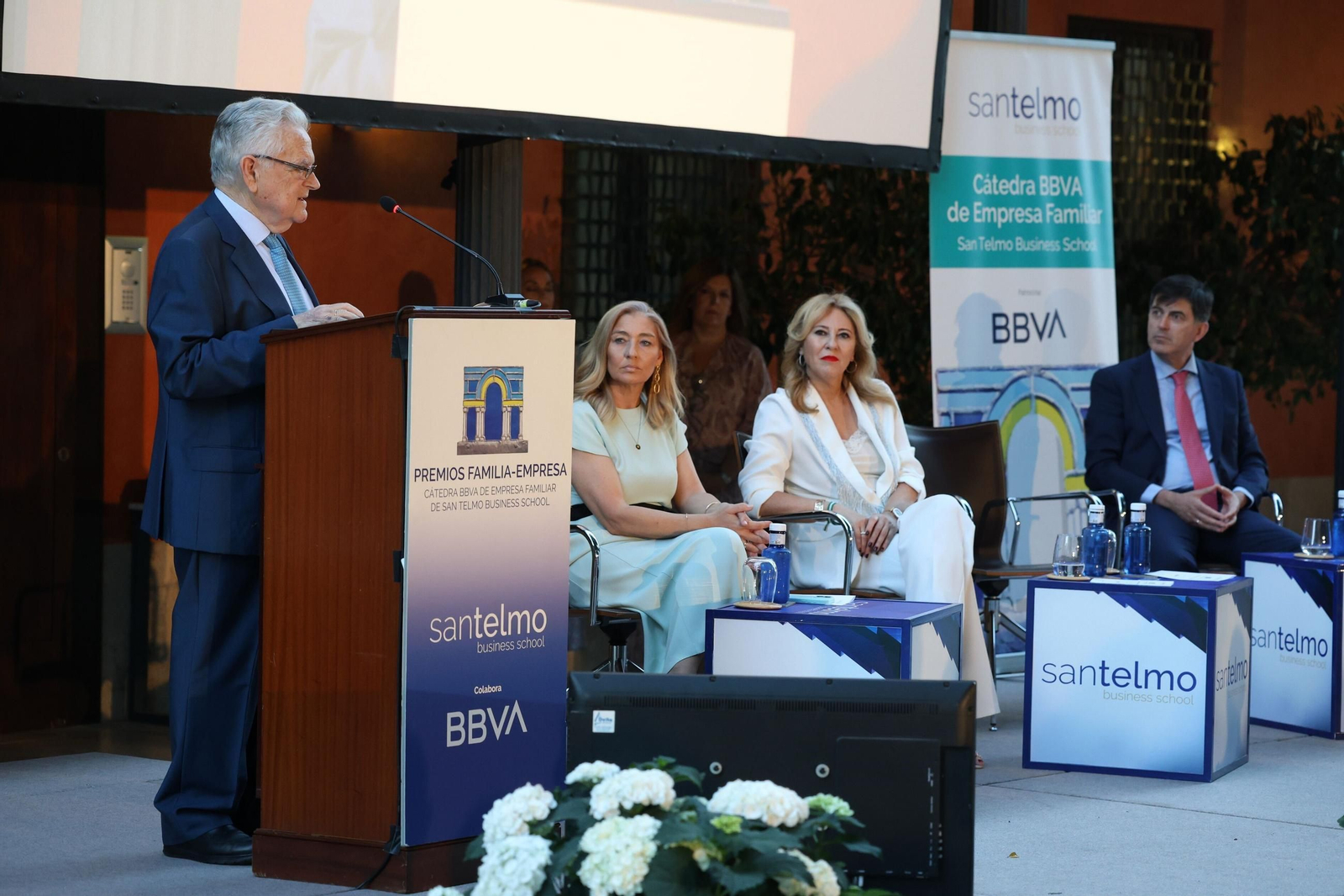 La entrega de los premios Familia Empresa 2025 de la San Telmo Business School, en fotos