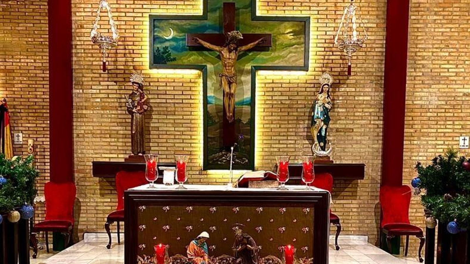 Interior de la Parroquia de San Antonio.