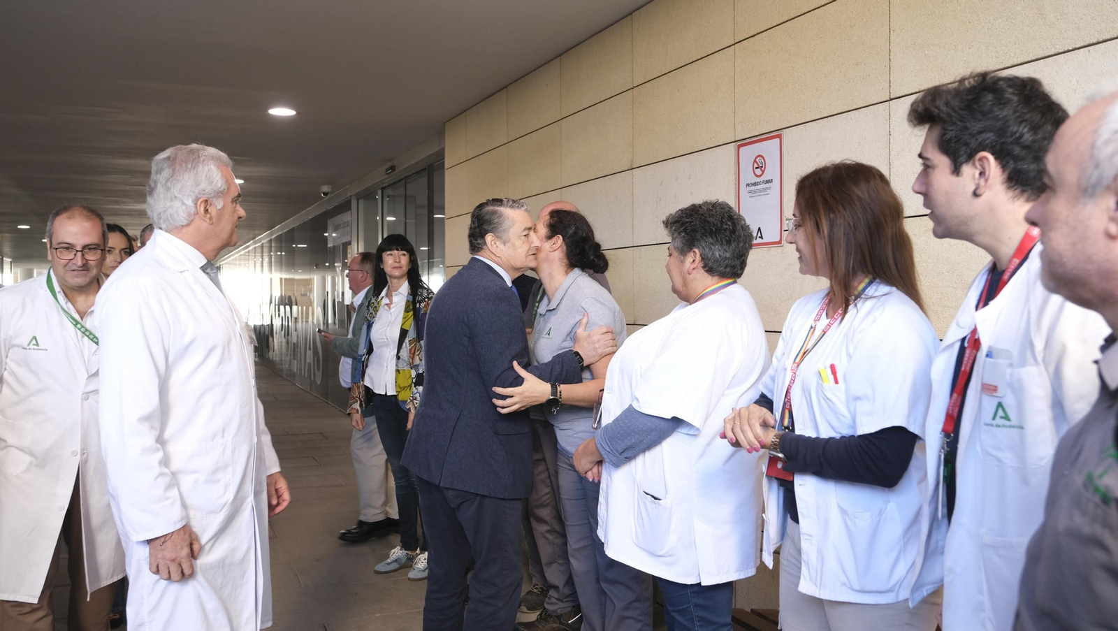 Visita del Consejero de Salud, Antonio Sanz, al nuevo edificio de consultas externas del Hospital Torrecárdenas, en imágenes