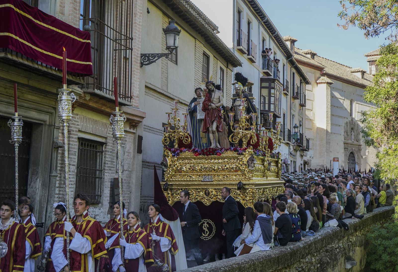 Crónica gráfica del Domingo de Ramos en Granada