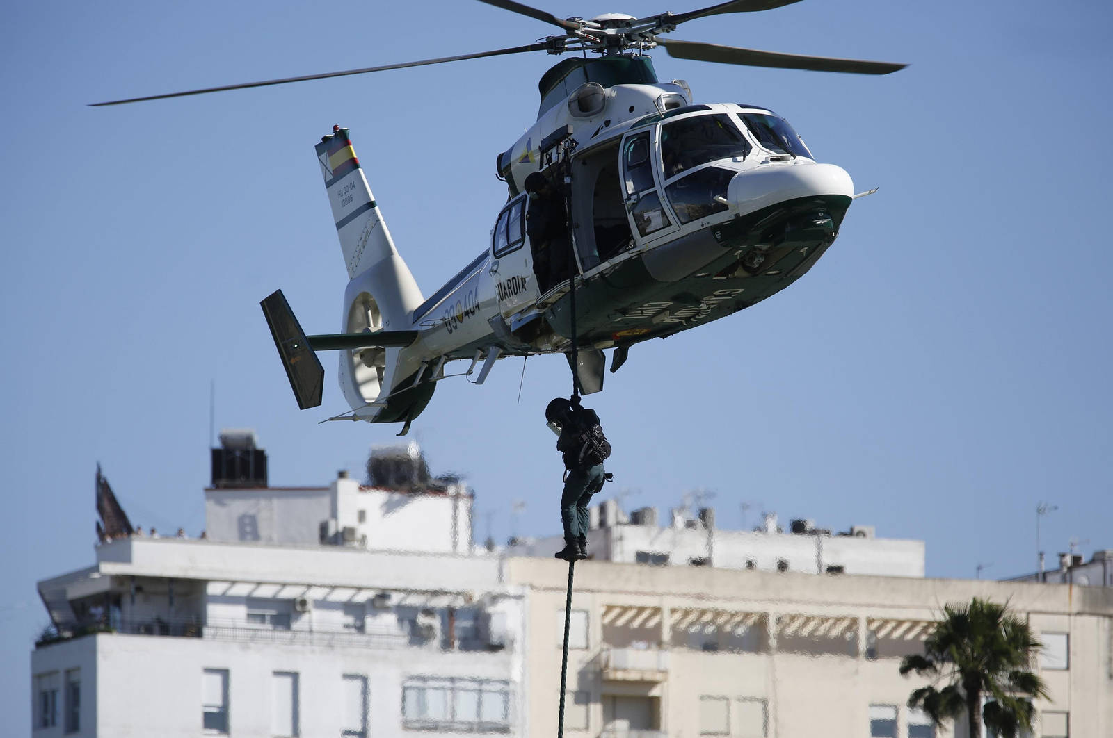La demostración del Ejército en el Guadalquivir