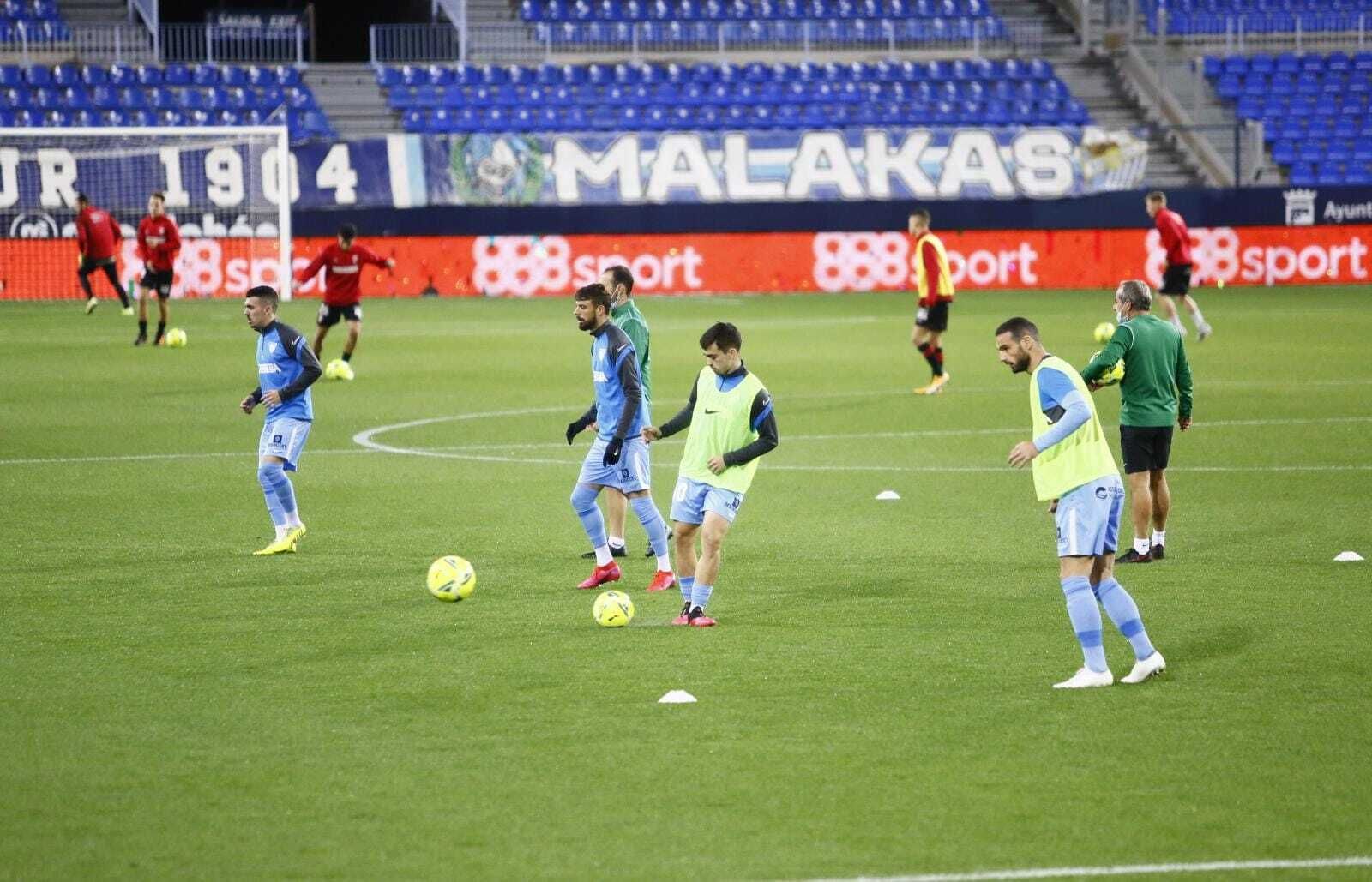 Las fotos del calentamiento previo del Málaga CF-Logroñés