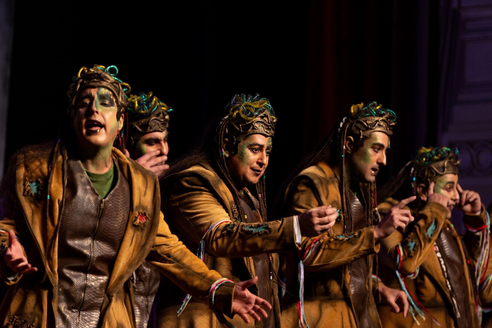 Imágenes de la actuación de la comparsa de Ayamonte "La Venenosa" en el Carnaval Colombino