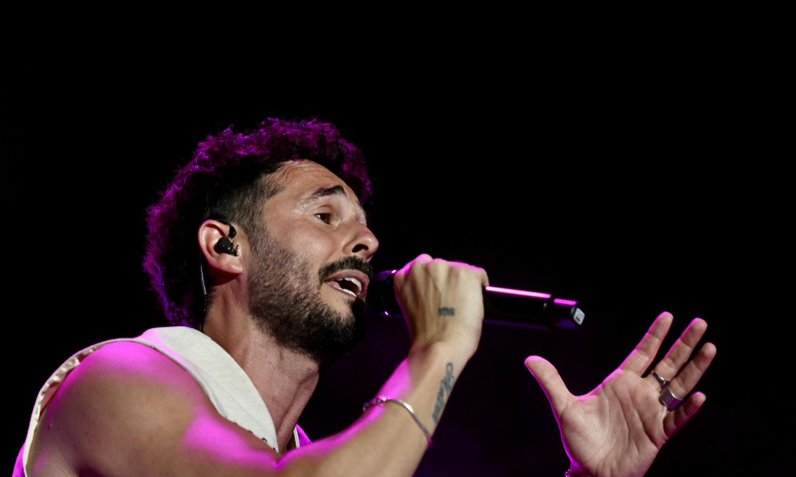 Las mejores fotos del concierto de Antoñito Molina en el Icónica Santalucía Sevilla Fest