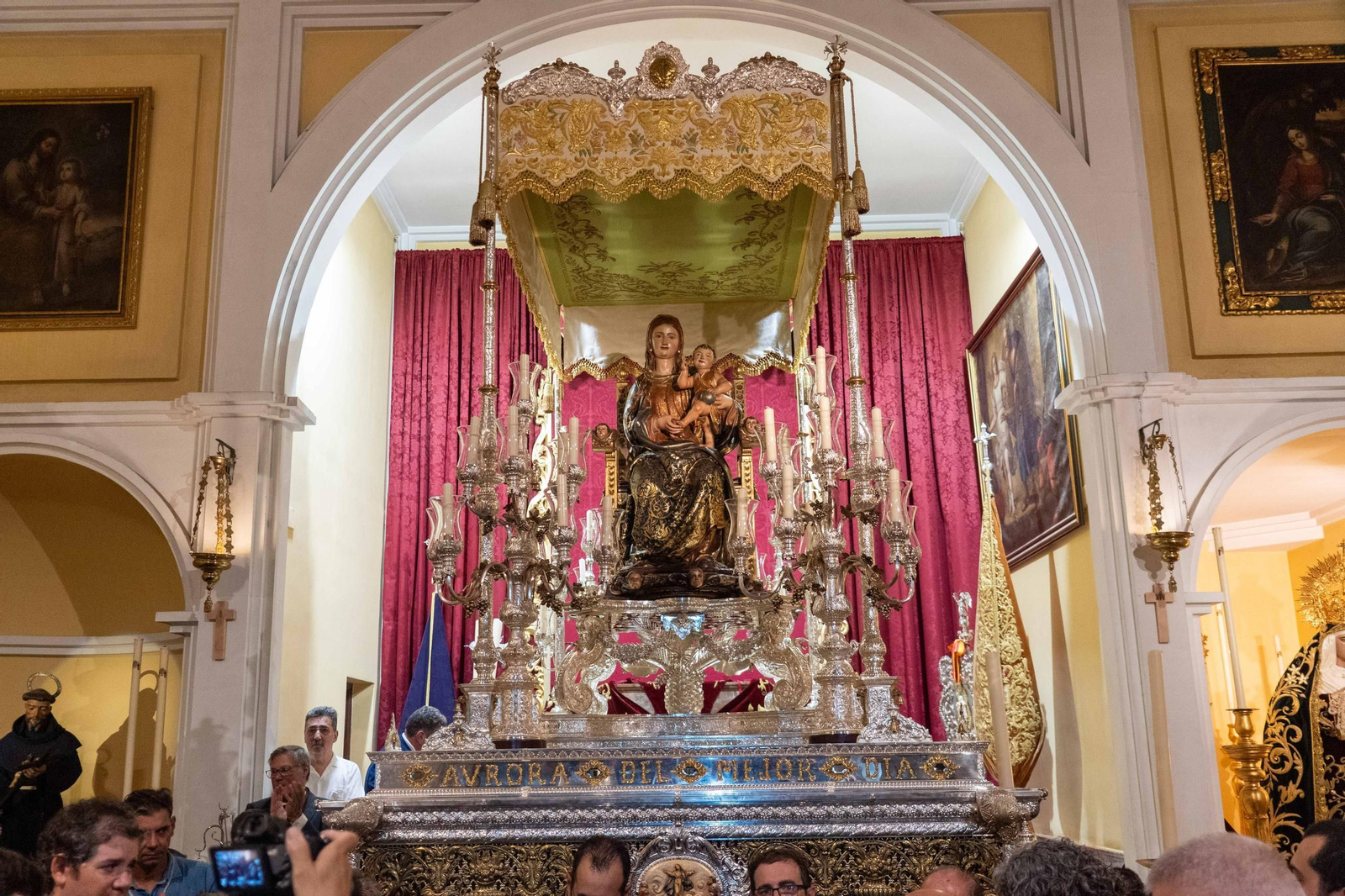 Magna Mariana Huelva 2025: Imágenes de la llegada de La Virgen de La Bella a la Iglesia de Nuestro Padre Jesús del Calvario