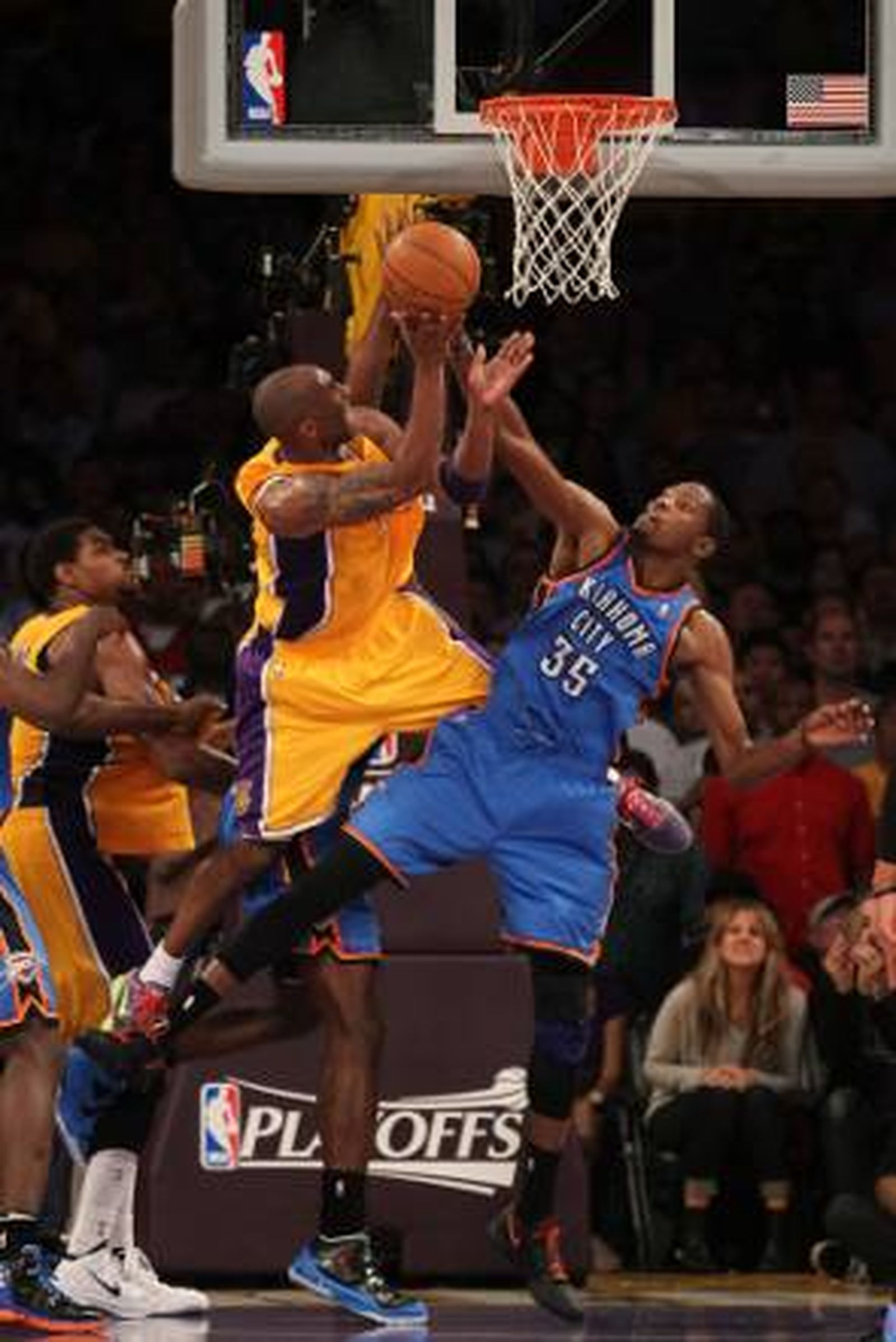 Un triple de Kevin Durant permite a Oklahoma rozar la final del Oeste