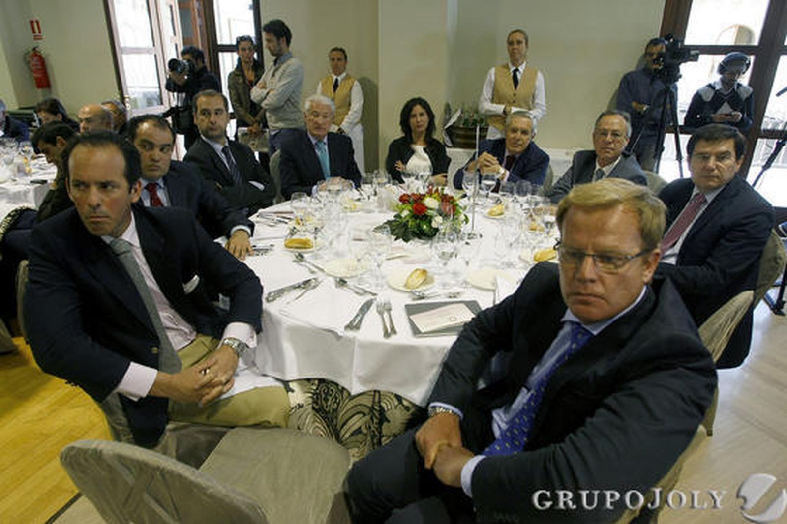 José Argulo, David Fernández, José Antonio Hidalgo, Miguel Nuche Vázquez, Ana María del Valle Hernández, José Ramón del Río, José Ruiz, Enrique García Máiquez y Stefan de Clerck.

Foto: Julio Gonzalez-Joaquin Pino-Jose Braza