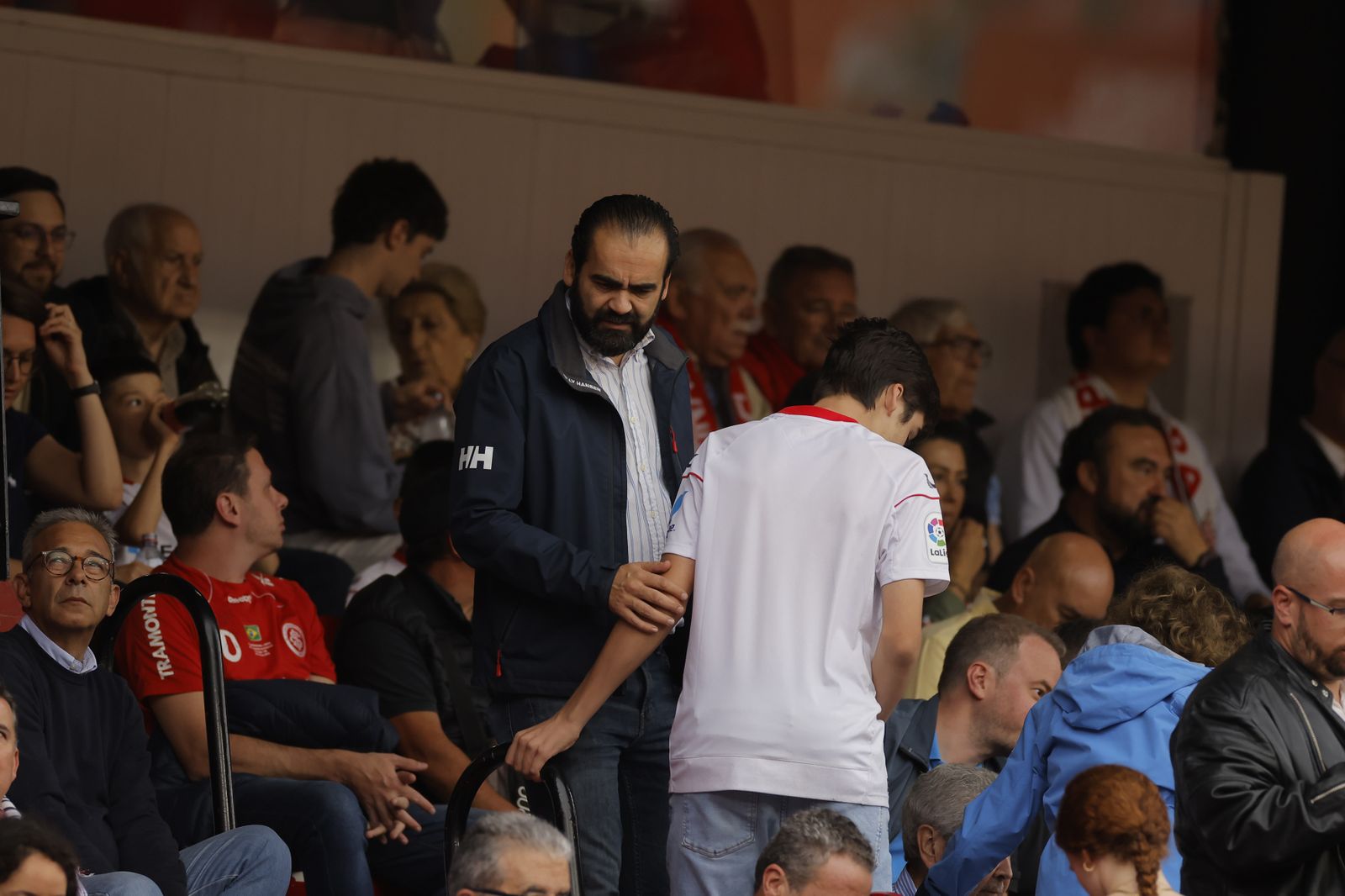 Búscate en las fotos del Sevilla-Madrid