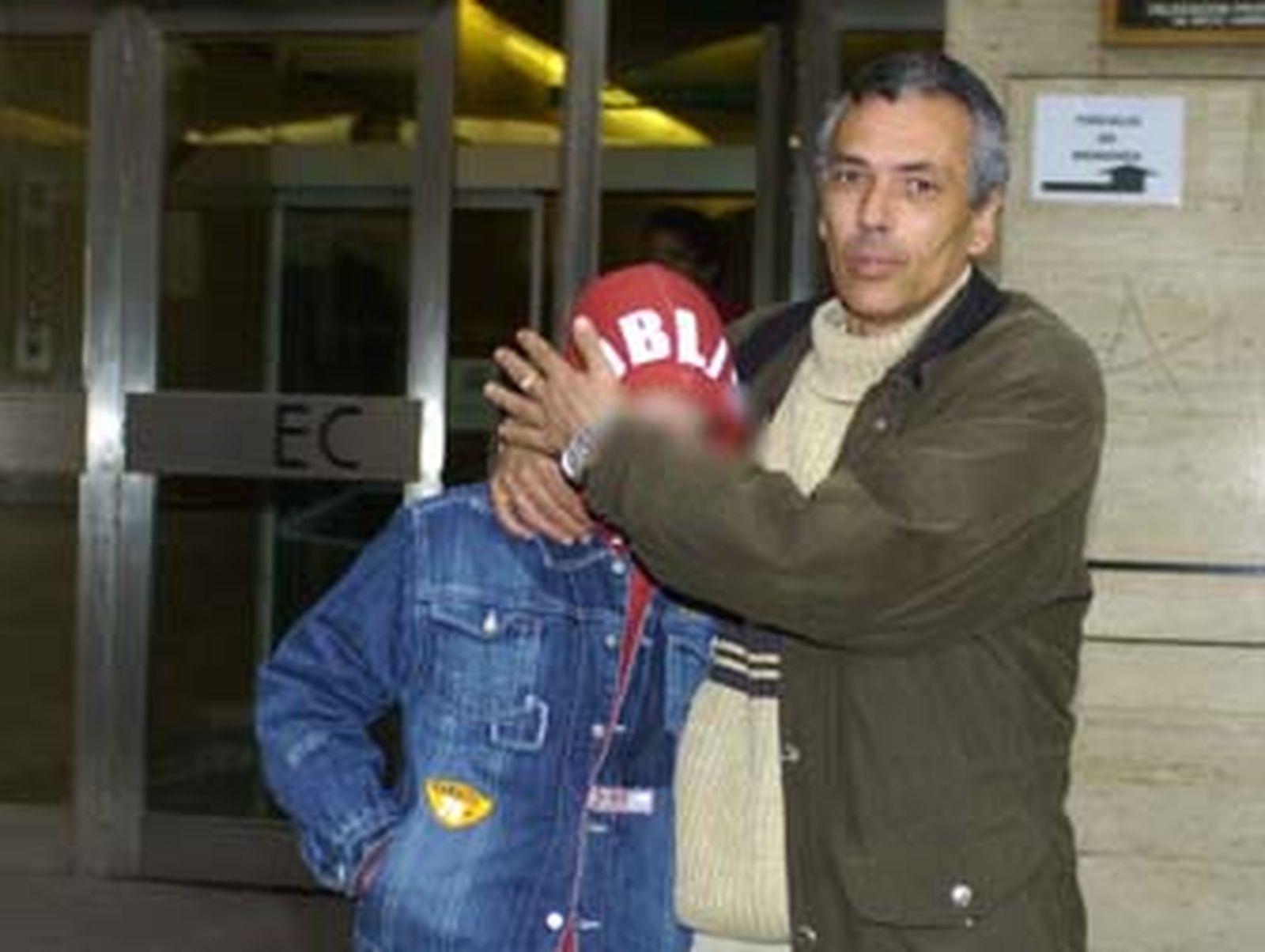 El juez ordena el internamiento del adolescente acusado de matar a su madre en Cortes de Baza