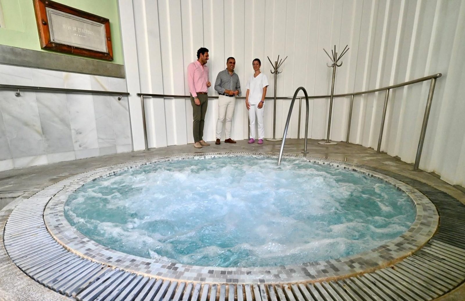 Francis Rodríguez ha estado presente en la visita al balneario alhameño