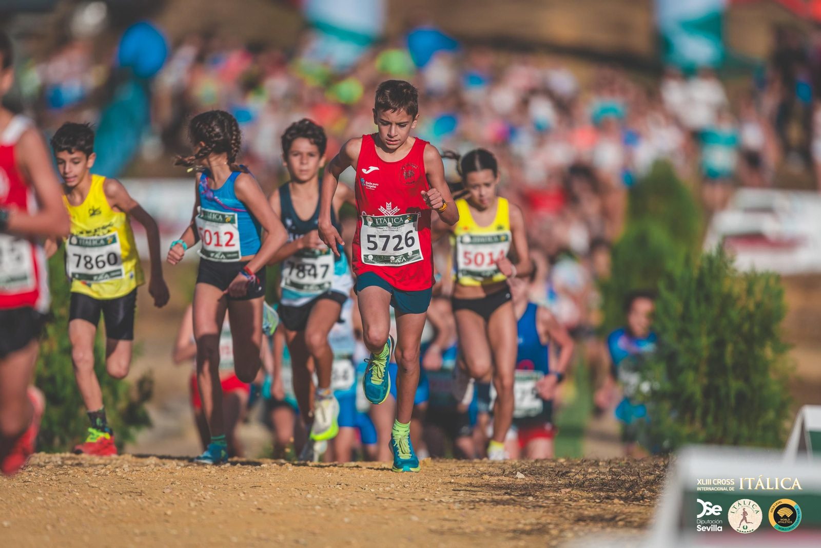 Búscate en las fotos del Cross de Itálica 2025 | 8