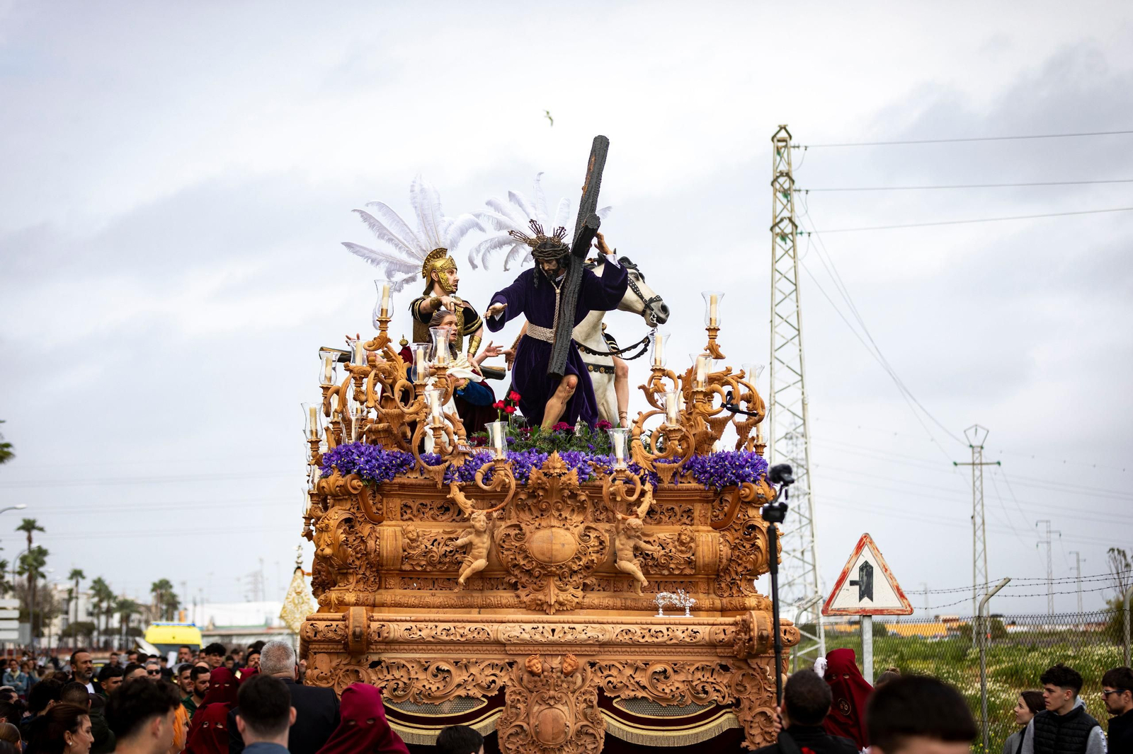 Las imágenes de la hermandad de Tres Caídas en la Semana Santa de San Fernando 2024