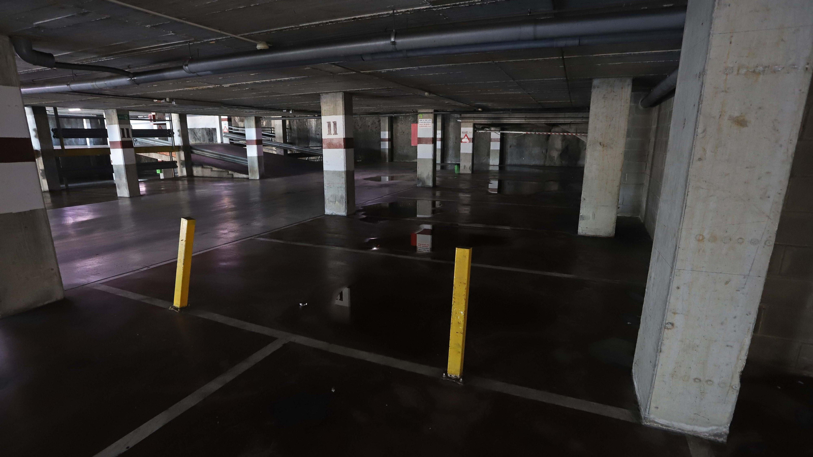 Fotos del cierre del parking La Escalinata en Algeciras Fotos del cierre del parking La Escalinata en Algeciras