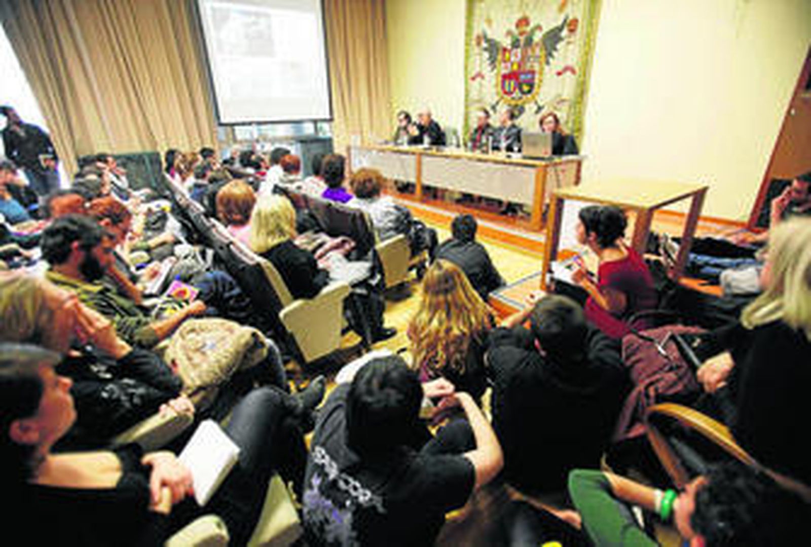 Mesa redonda sobre Siria, ayer, en la Facultad de Filosofía.