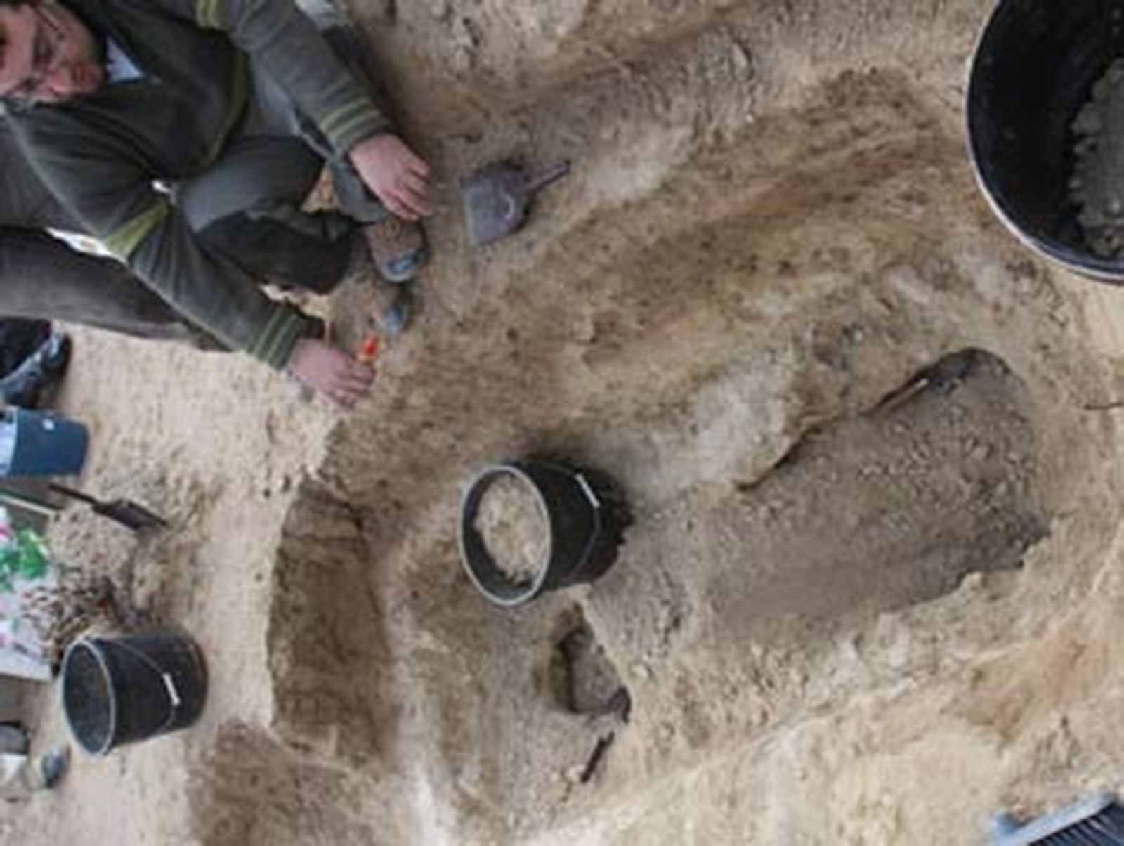 Los arqueólogos amplían la búsqueda de los guerrilleros de Moraleda a un emplazamiento contiguo