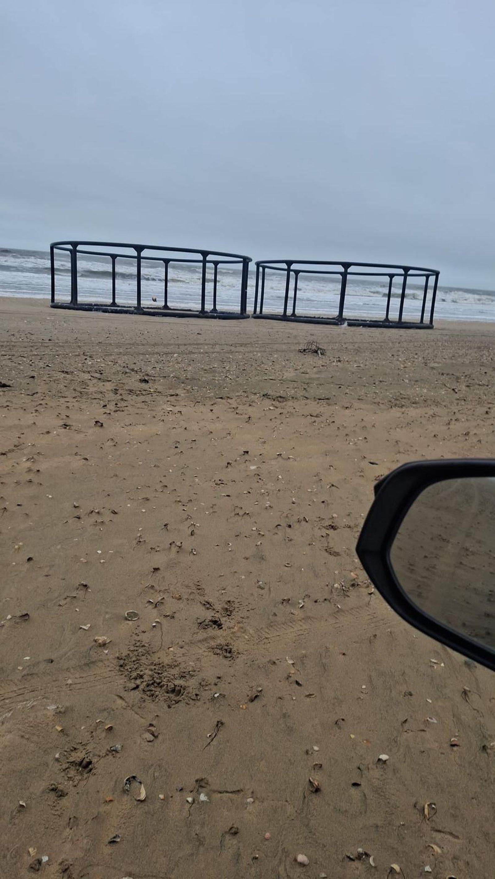 Las grandes estructuras que han aparecido en Punta Umbría