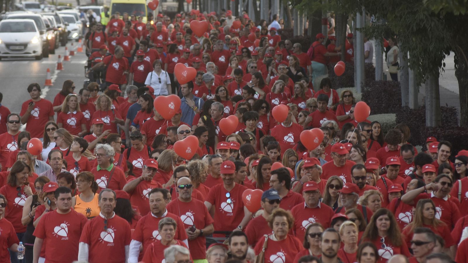 La Marcha por la Donación, a su paso por la avenida de América.