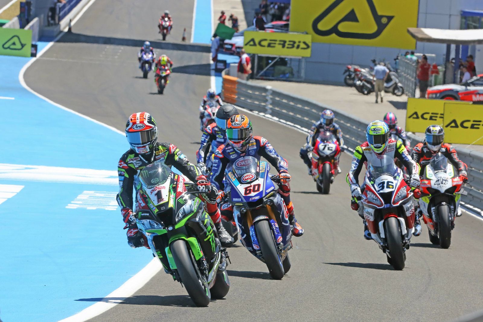 Imágenes del primer día de entrenamientos del campeonato del mundo de Superbike