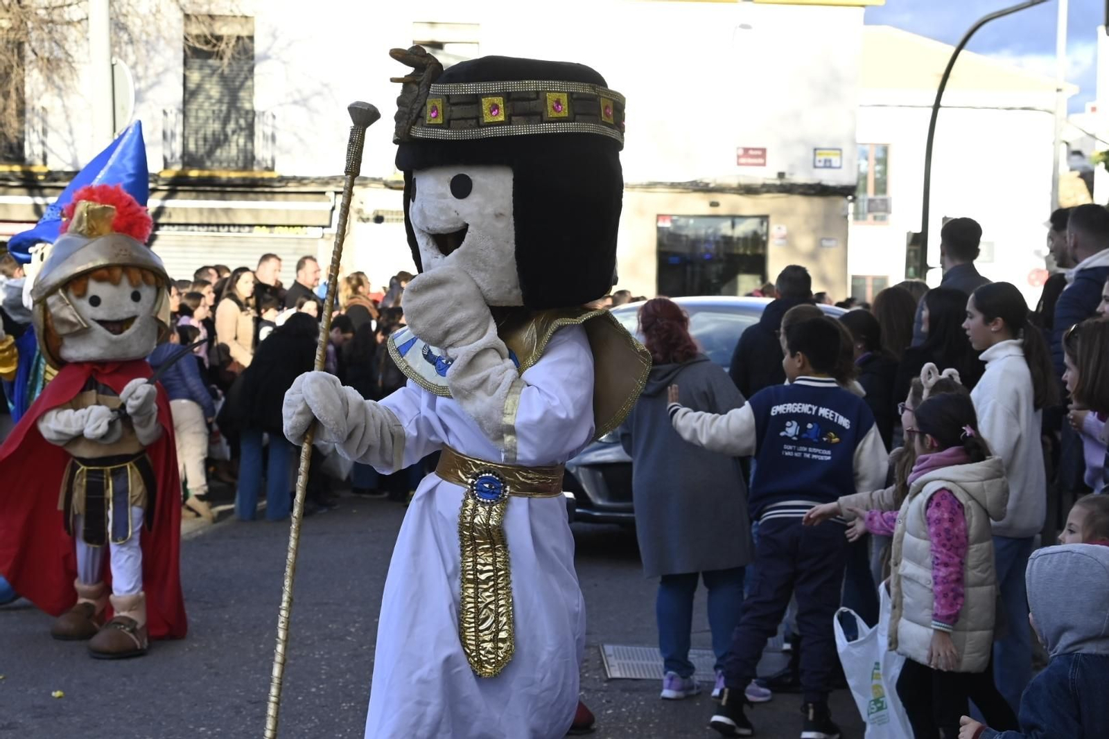 Así son las carrozas y pasacalles de la Cabalgata de Reyes Magos de Córdoba, en imágenes