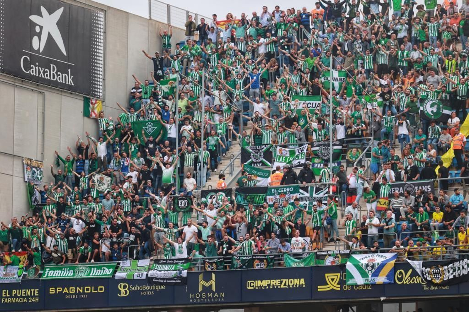El partido del Cádiz C.F.-Real Betis, en imágenes
