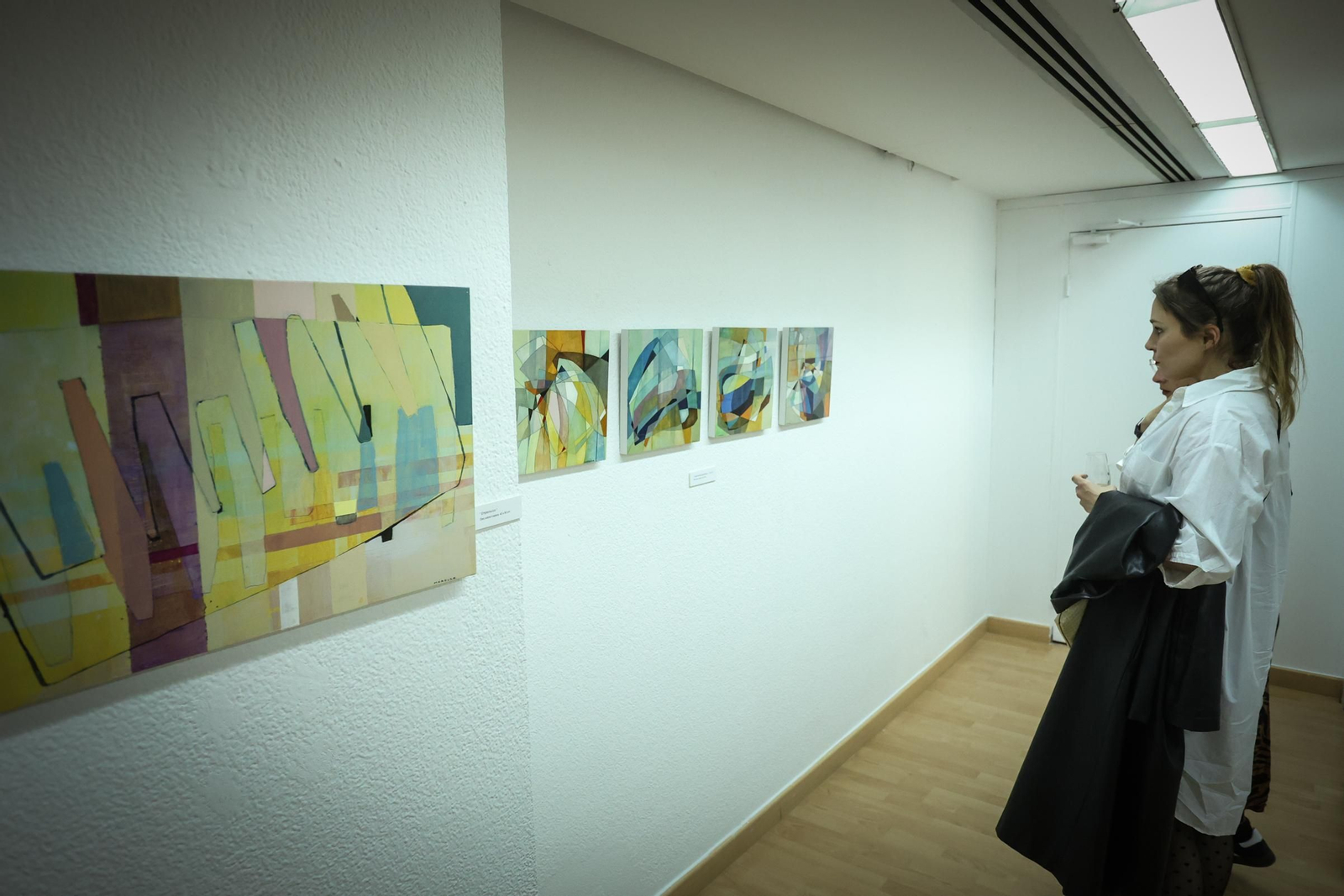 Imágenes de la inauguración de la exposición de Pepe Márquez en la sala ArteAdiario