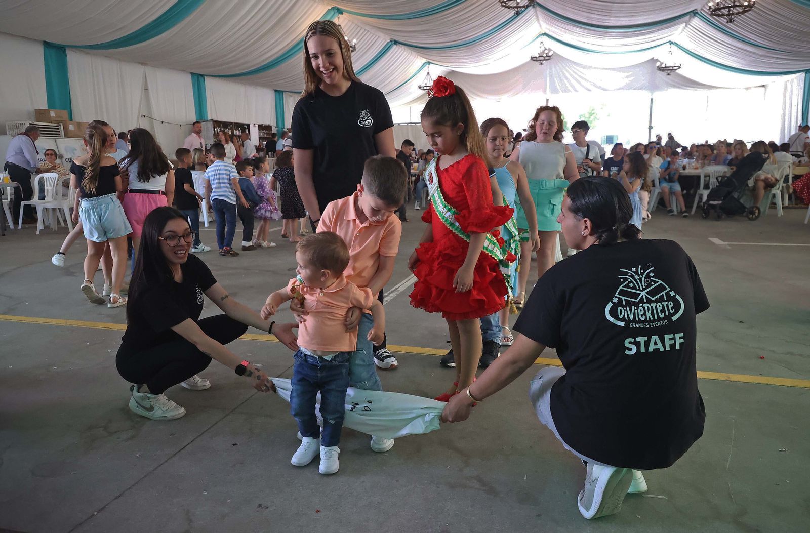 Búscate en las fotos del sábado de la Feria de Castellar