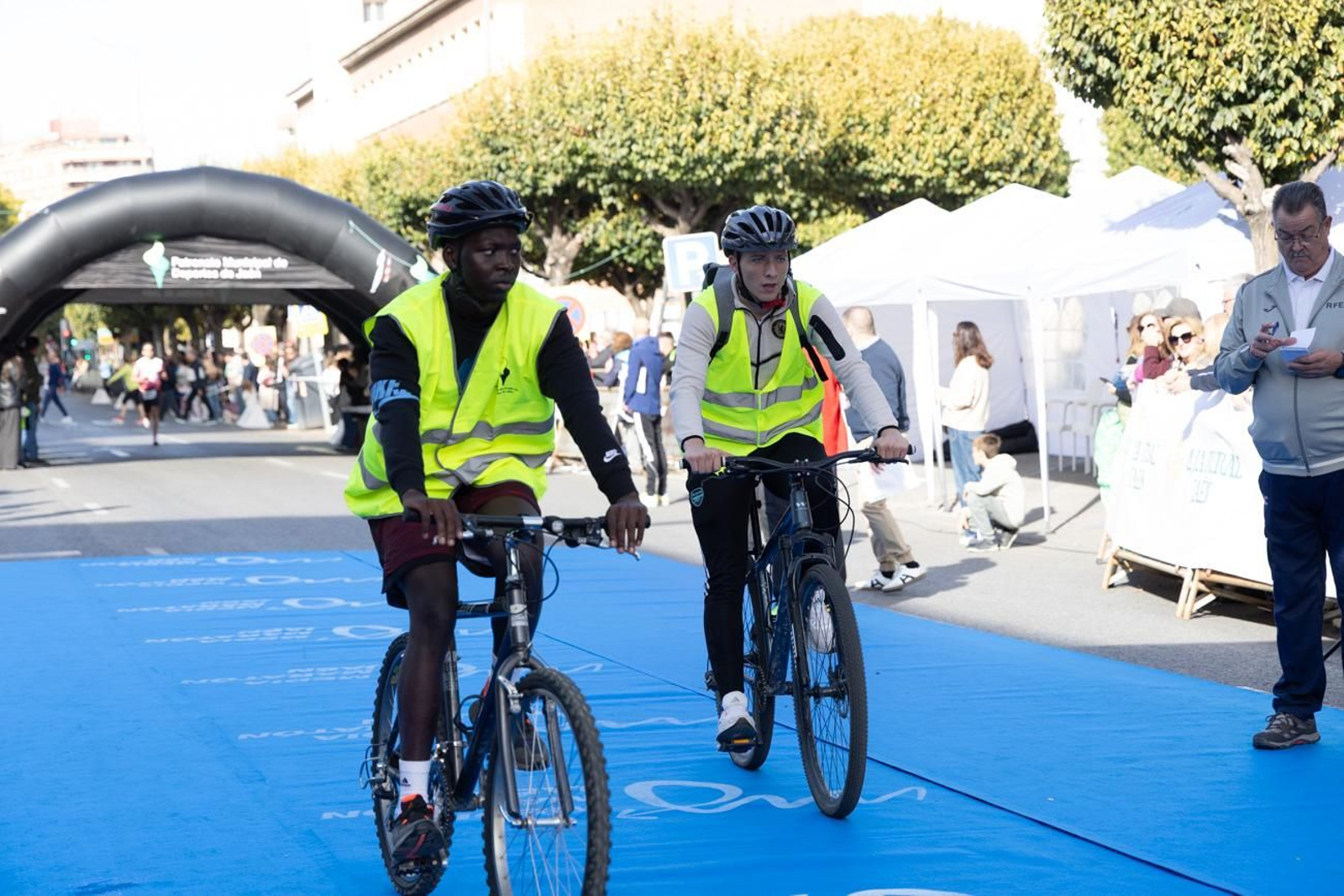 En imágenes: multitudinaria e histórica XXIX Media Maratón 'Ciudad de Jaén' y 10k en memoria de Paco Manzaneda (2)