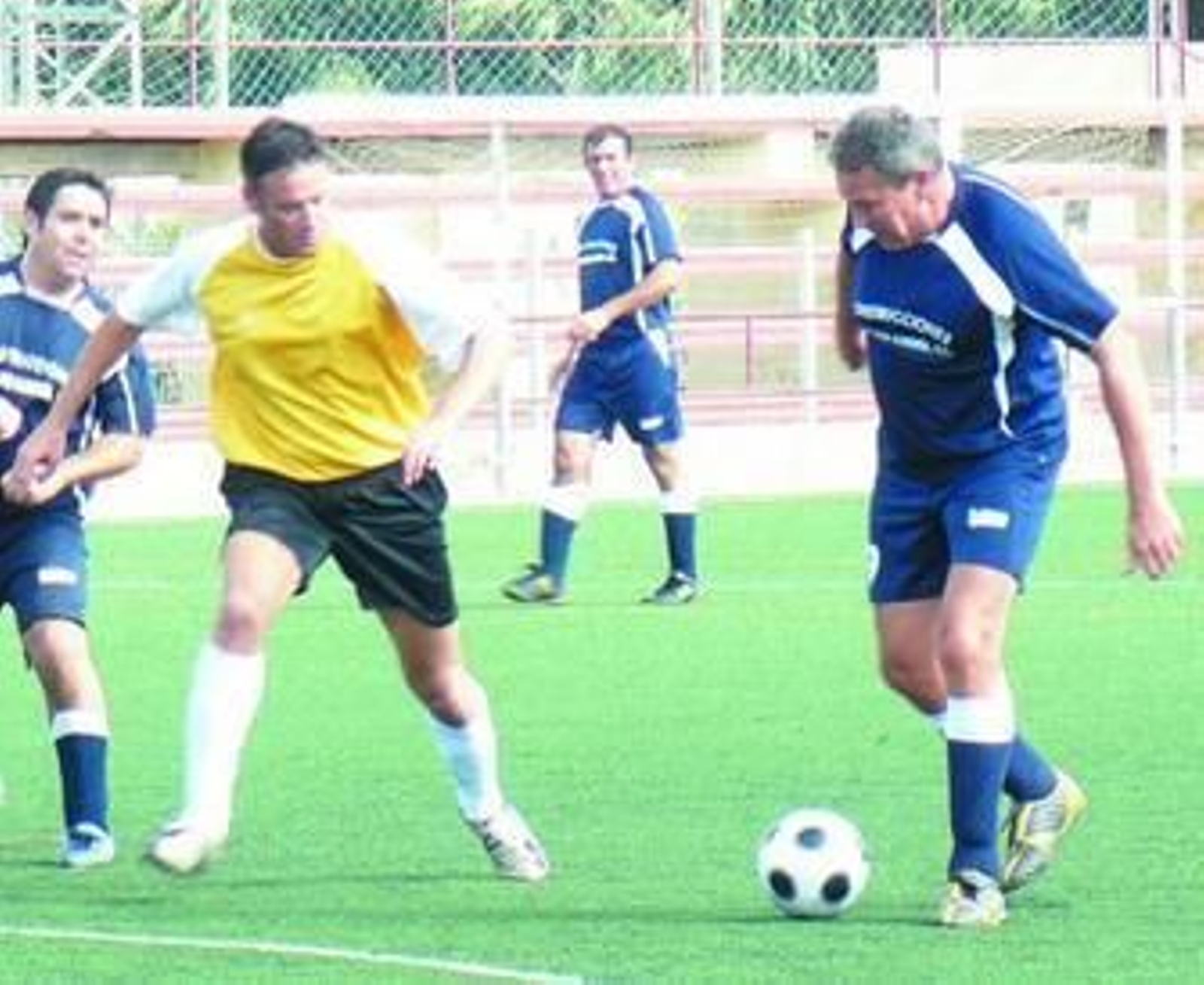 Los dos contendientes ofrecieron una tarde de buen fútbol y de goles en el Rafael Andújar.