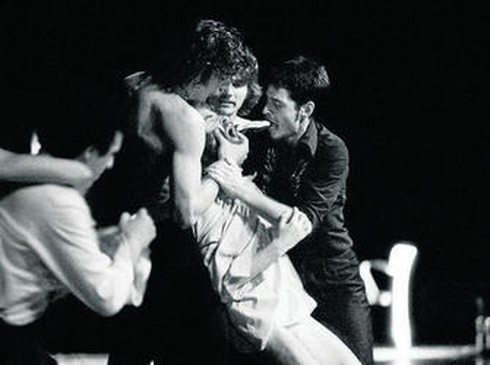 En momento de la pieza 'In spite of wishing and waiting'.