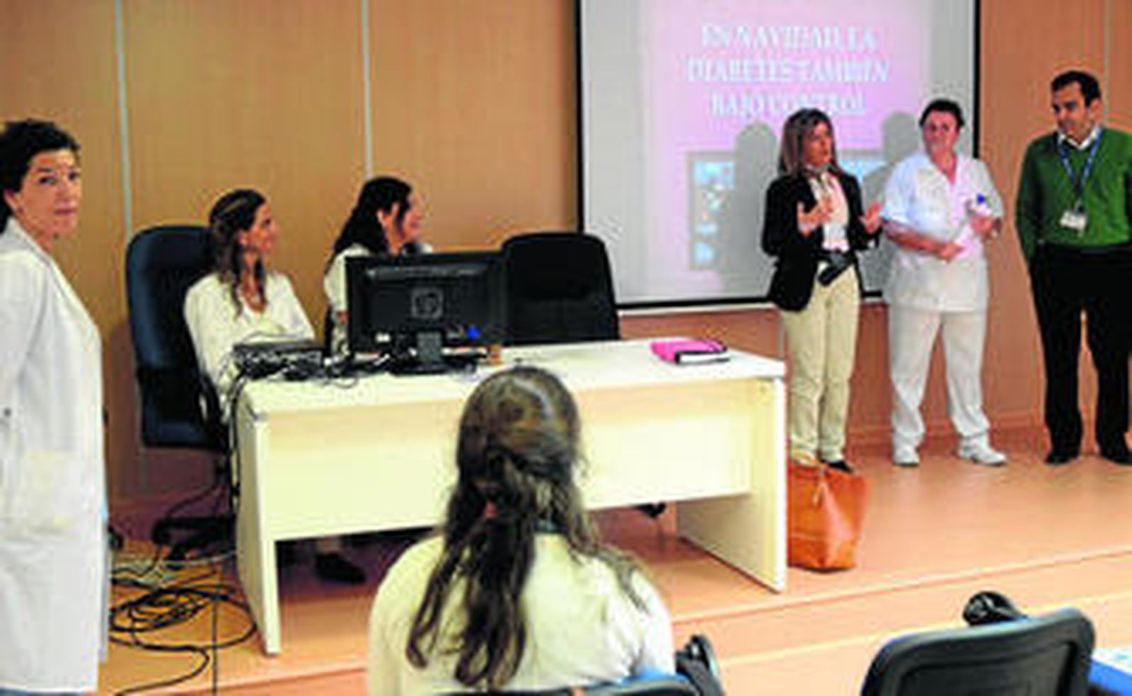 Un momento de la intervención de la delegada de Bienestar Social en las jornadas de puertas abiertas.