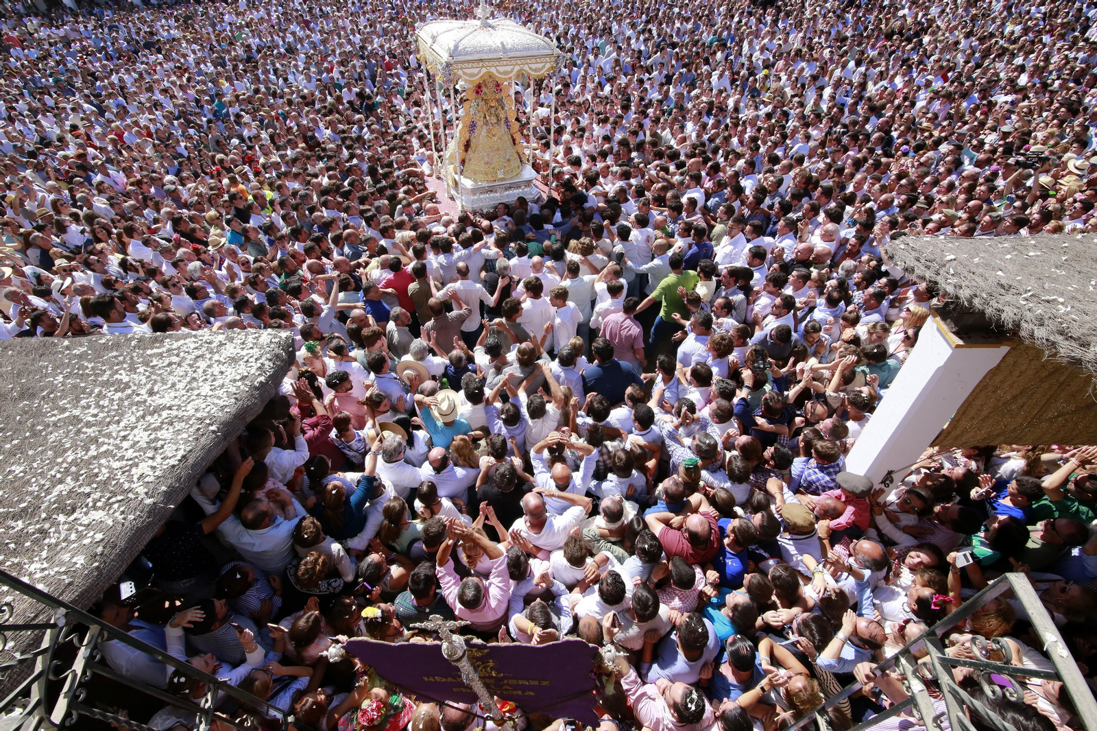 Lunes de pasión ante la Reina de las Marismas