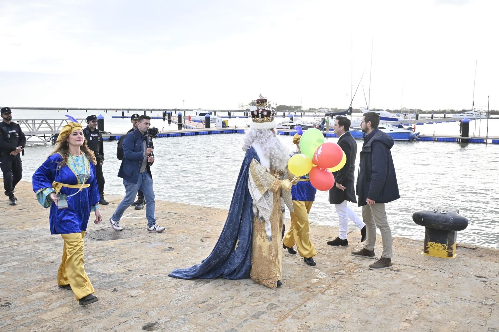 Las mejores fotografías de la llegada de los Reyes Magos a Huelva