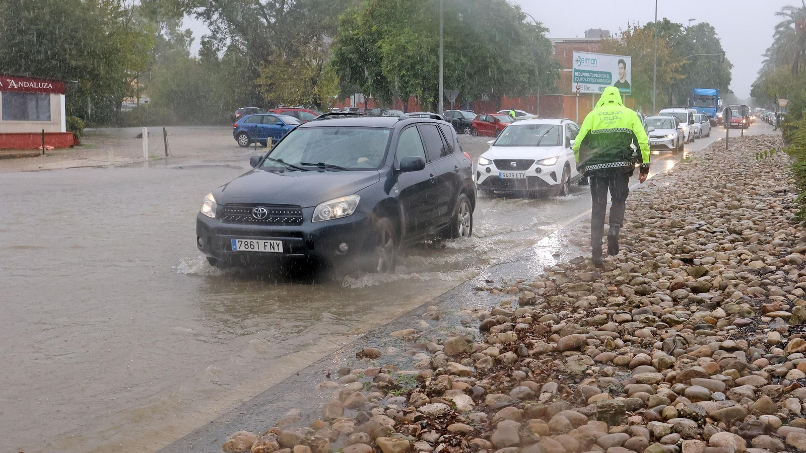 Imágenes del paso de la Dana, inundaciones, destrozos y caos por todo Jerez
