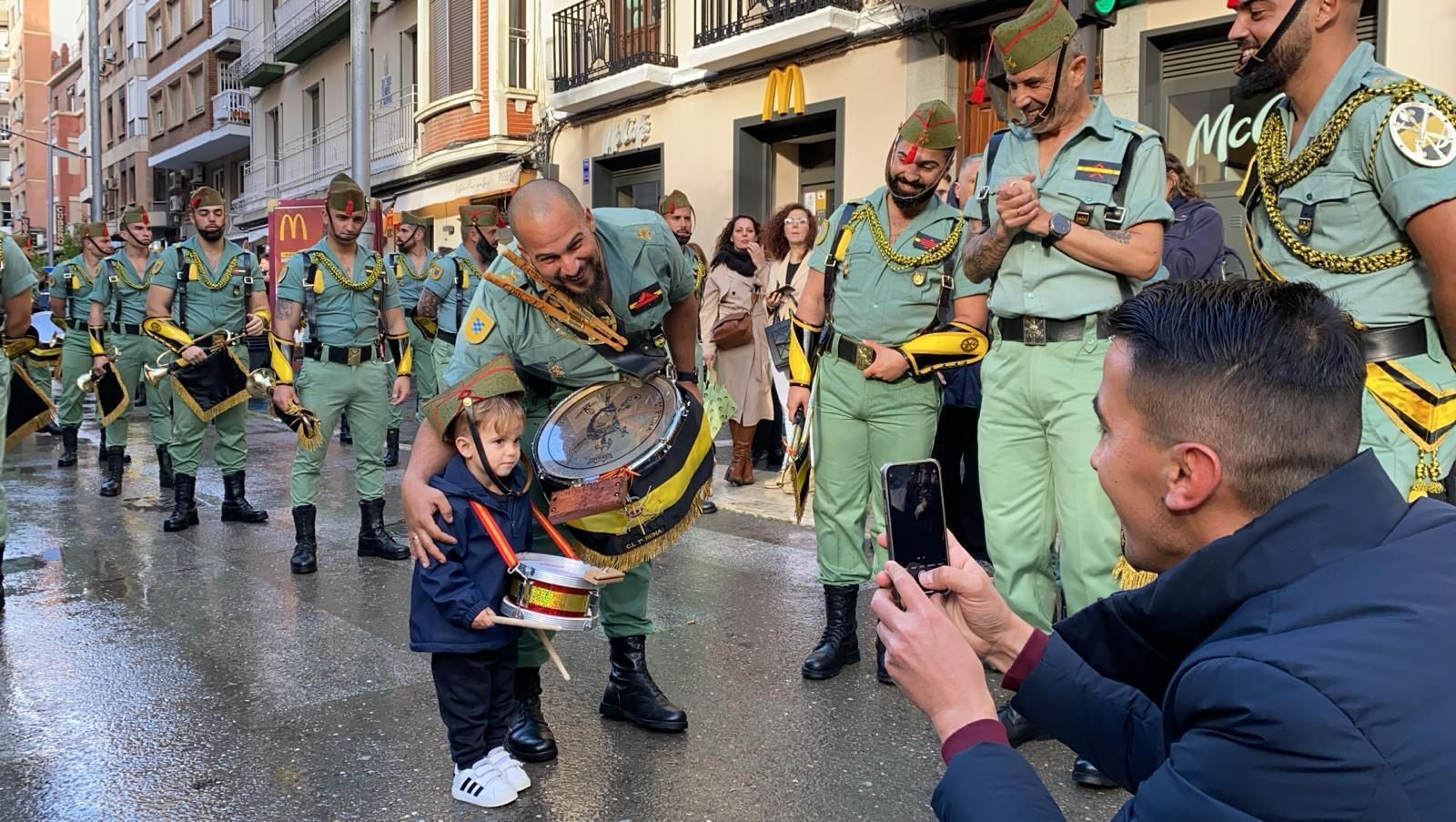 En imágenes: La Legión en las calles y la Buena Muerte en la Catedral