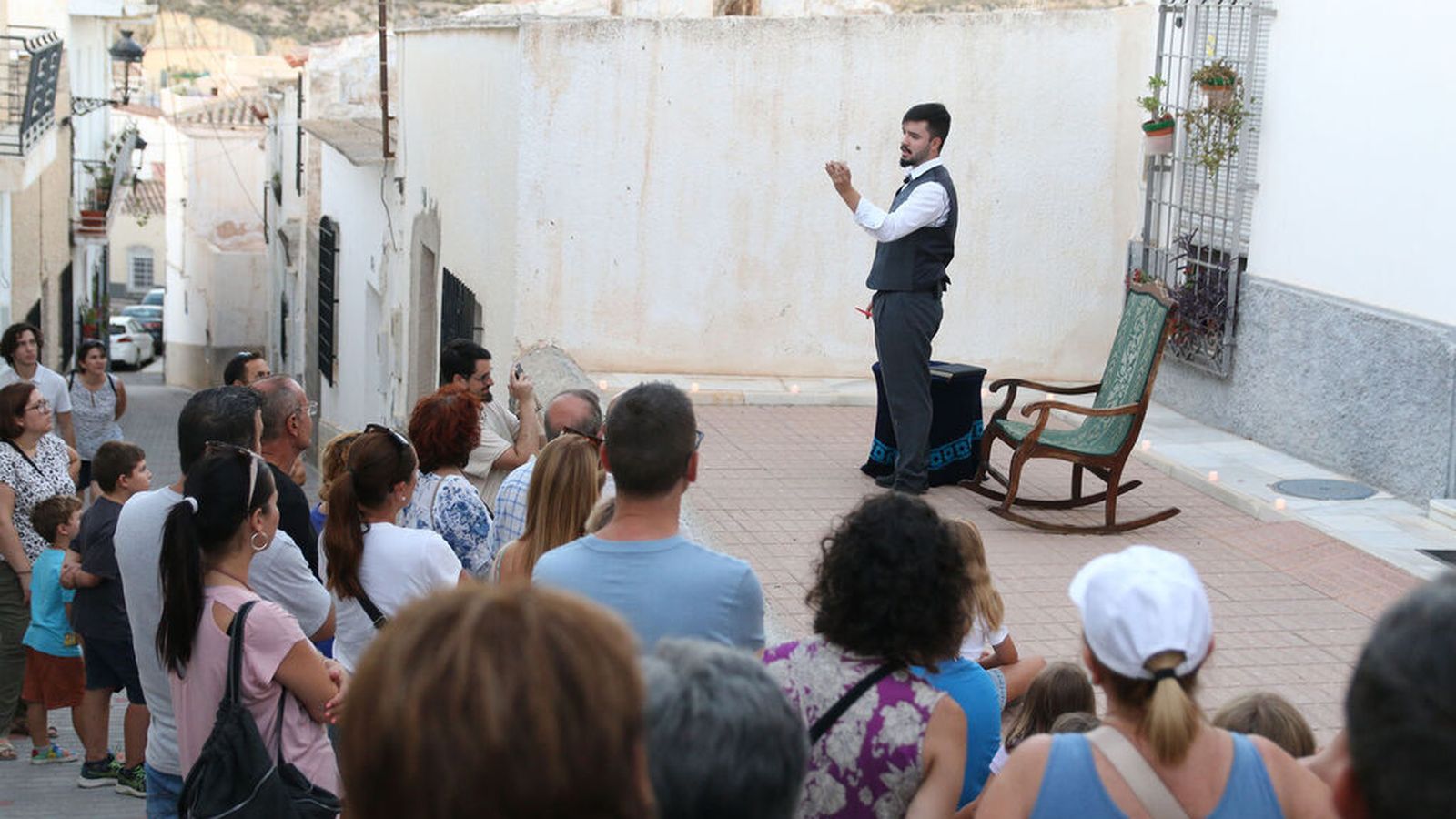 El pueblo de Antas acogió la representación de un banquete funerario, uno de los rituales más representativos.