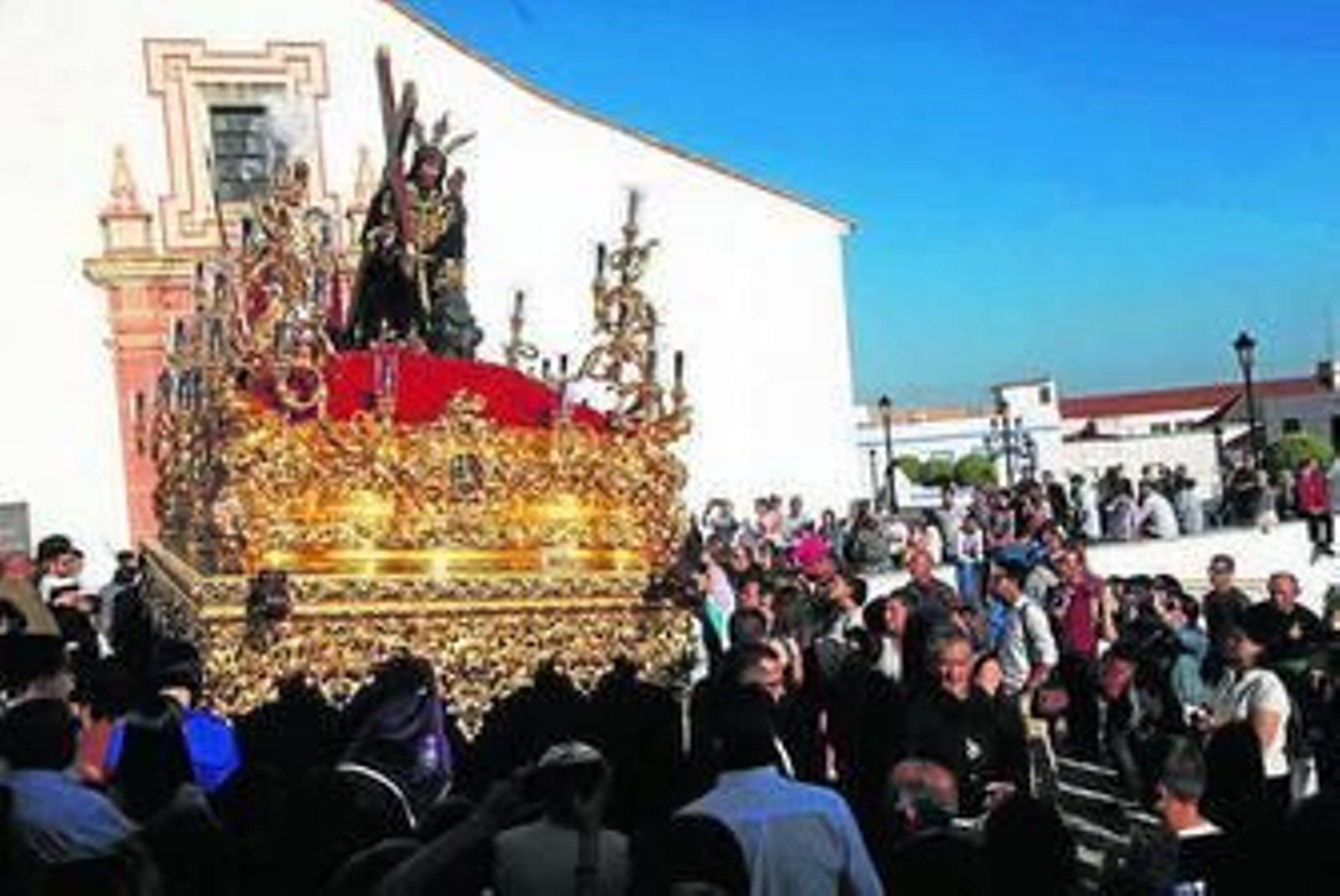 El paso de Nuestro Padre Jesús Caído, de Ayamonte.