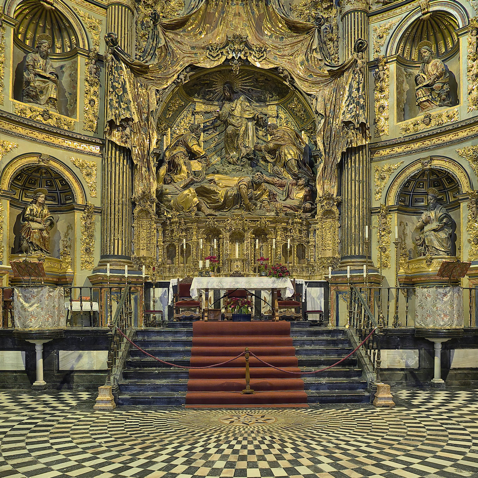 Retablo mayor de la Capilla de El Salvador