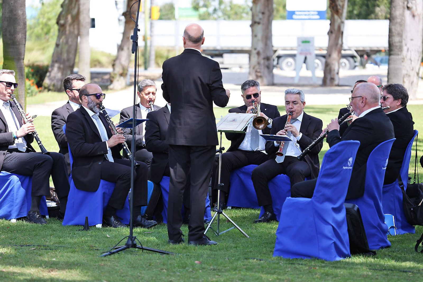 Las imágenes de la inauguración de la escultura a Miss Whitney