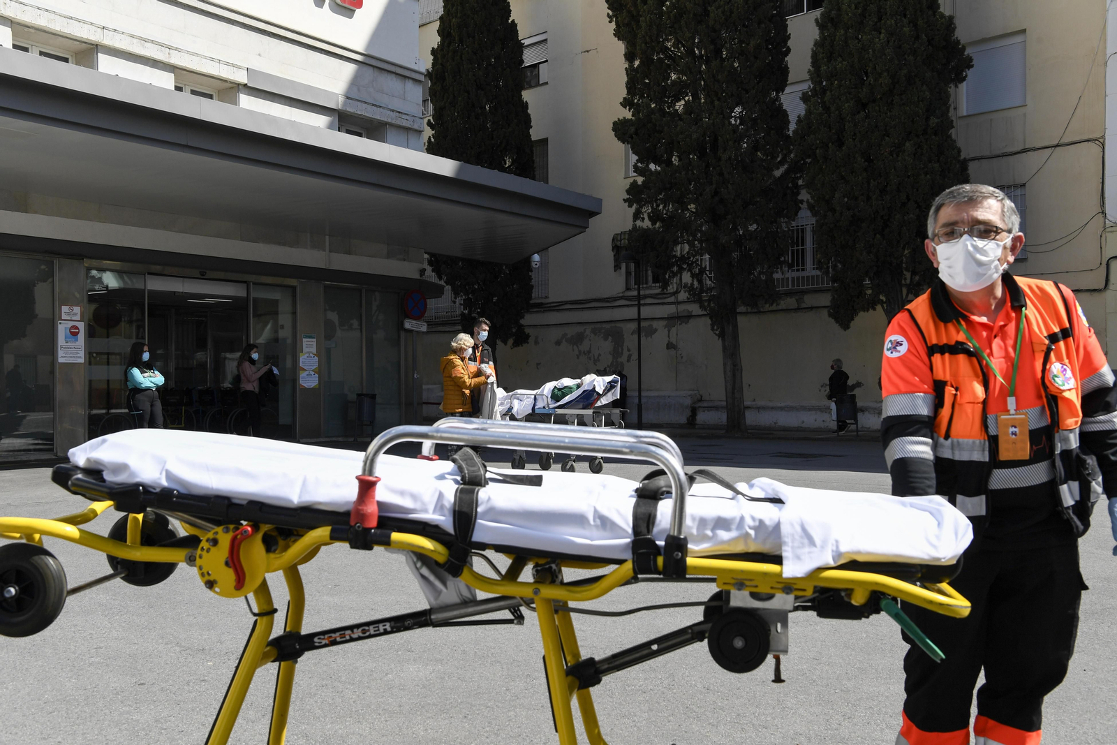 Sólo la Costa y la Alpujarra se libran de la subida de tasas en Granada: más de 10 puntos tras el fin de semana