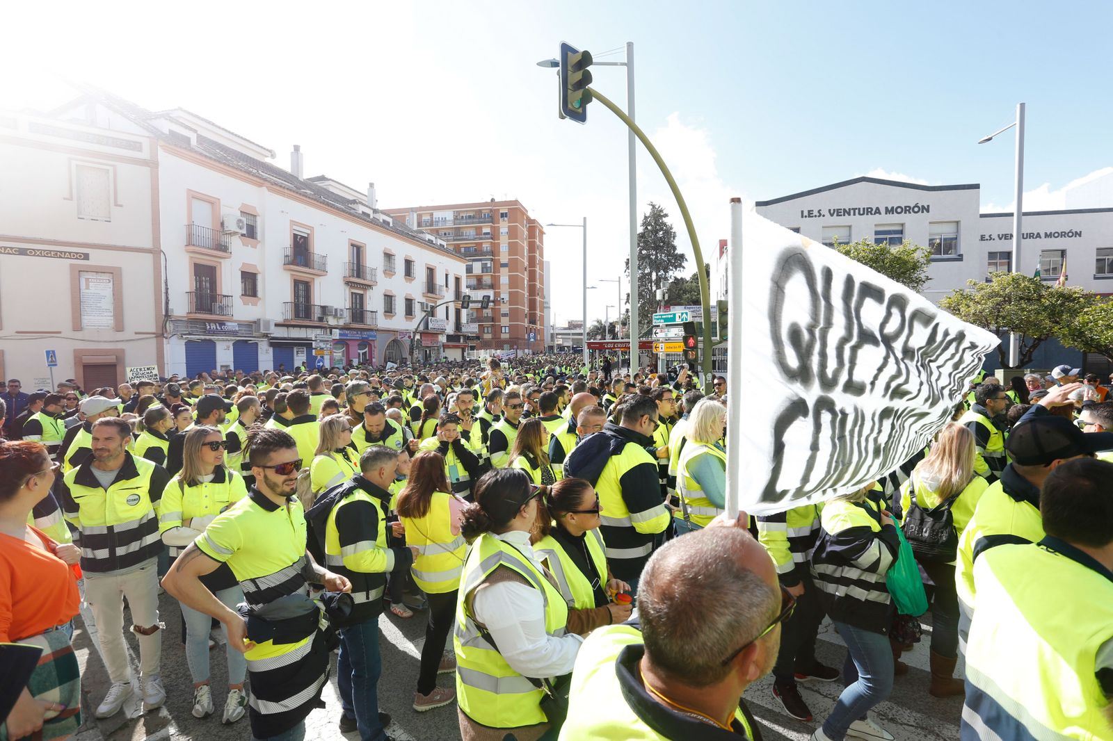 Las fotos de la manifestación de los trabajadores en huelga de Acerinox en Algeciras
