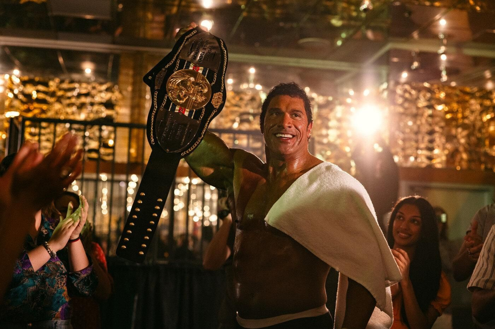 El actor Dwayne 'La Roca' Johnson encabeza el reparto.