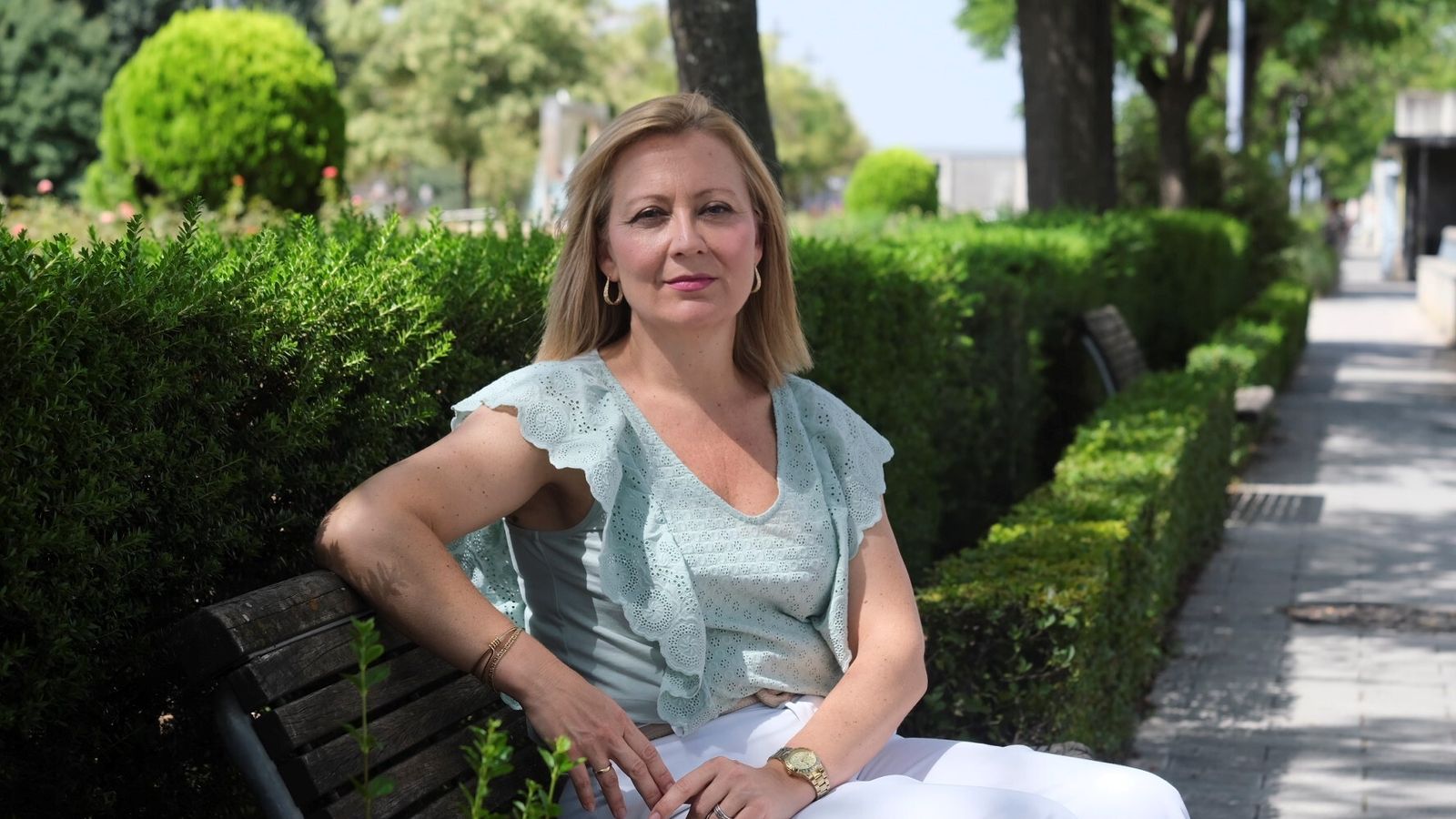 Isabel Prieto posa en el Vial Norte de Córdoba.