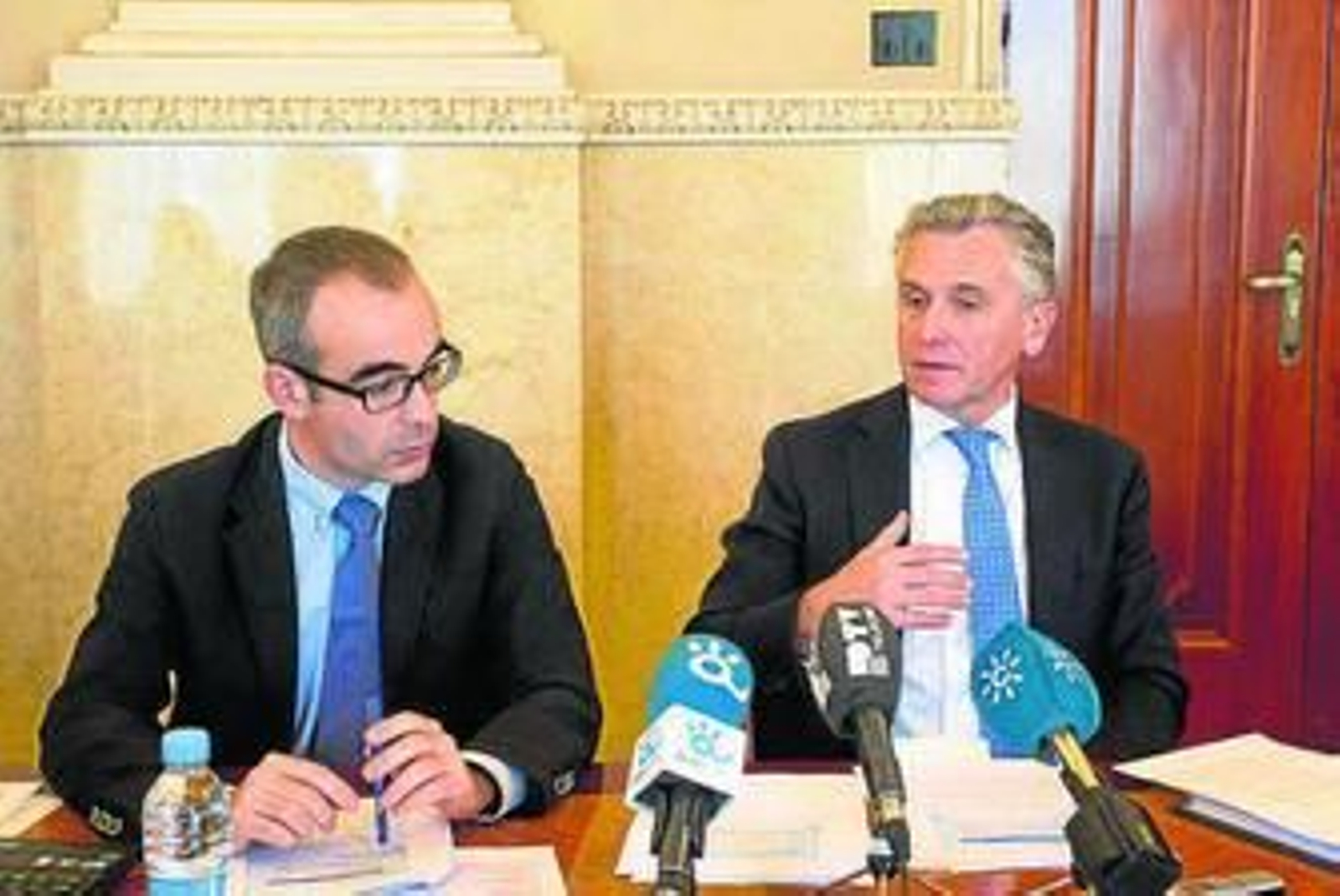 José Moyano y Paulino Plata, en una rueda de prensa.