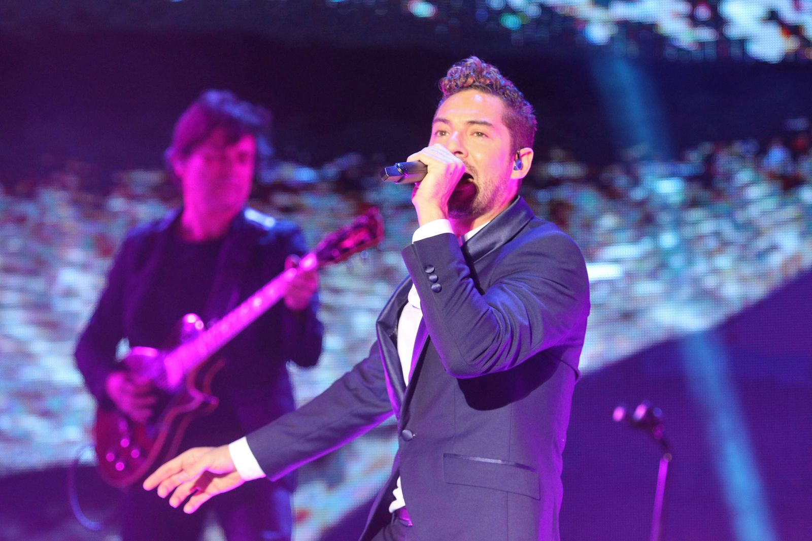 Las imágenes del concierto de Bisbal en la plaza de Toros de Roquetas de Mar